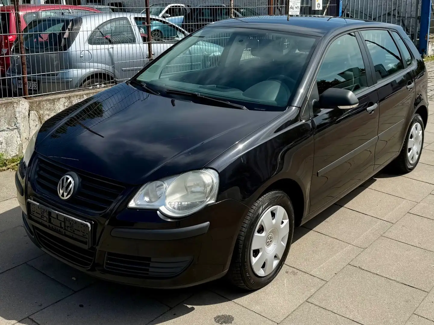 Volkswagen Polo IV Trendline / 1. Hand/ TÜV 02.27 Schwarz - 2