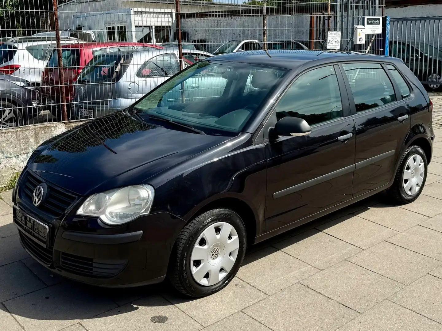 Volkswagen Polo IV Trendline / 1. Hand/ TÜV 02.27 Schwarz - 1