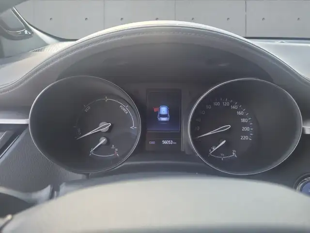 Toyota C-HR view 14