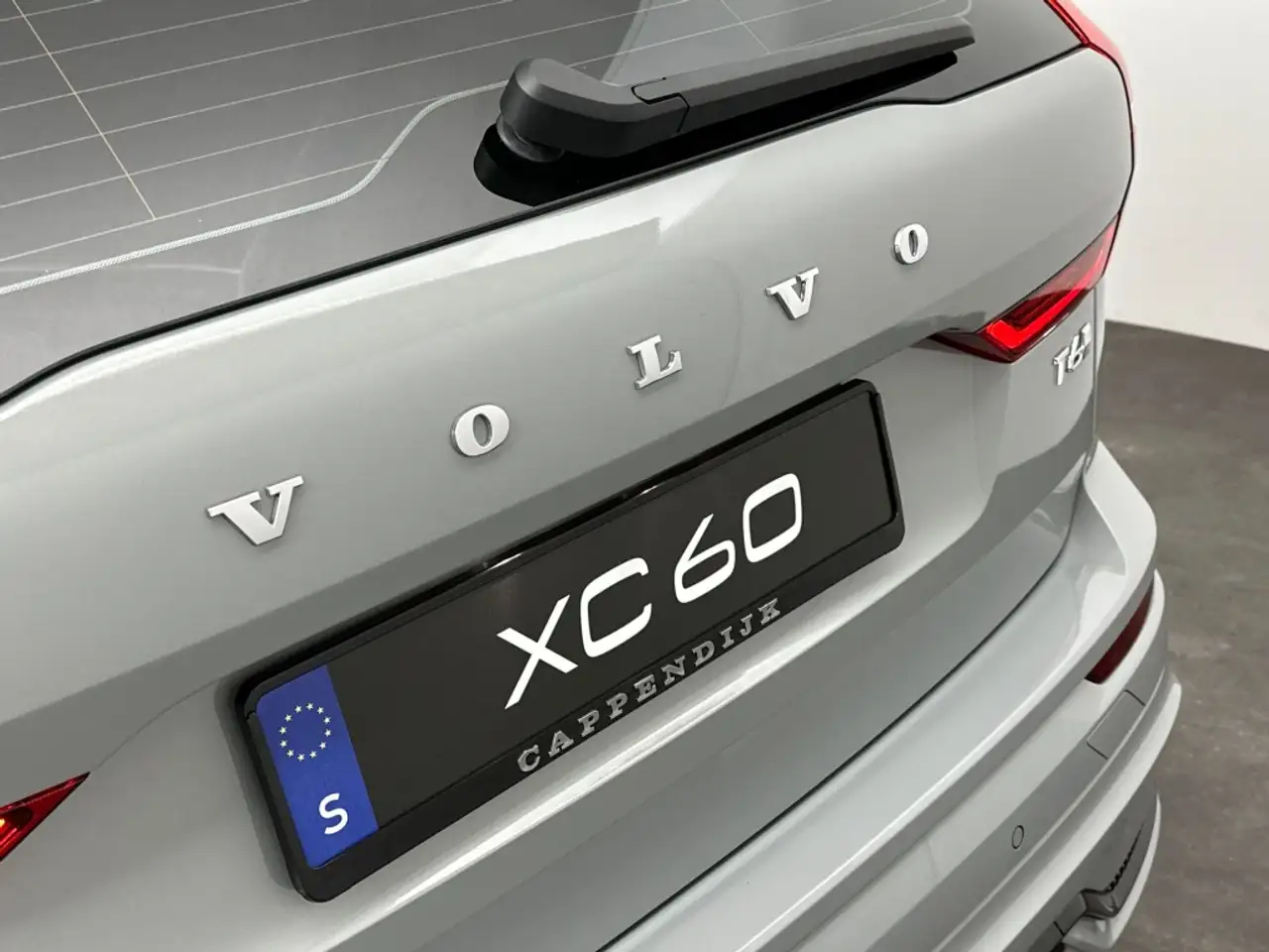 Volvo XC60 2026 — фото 12