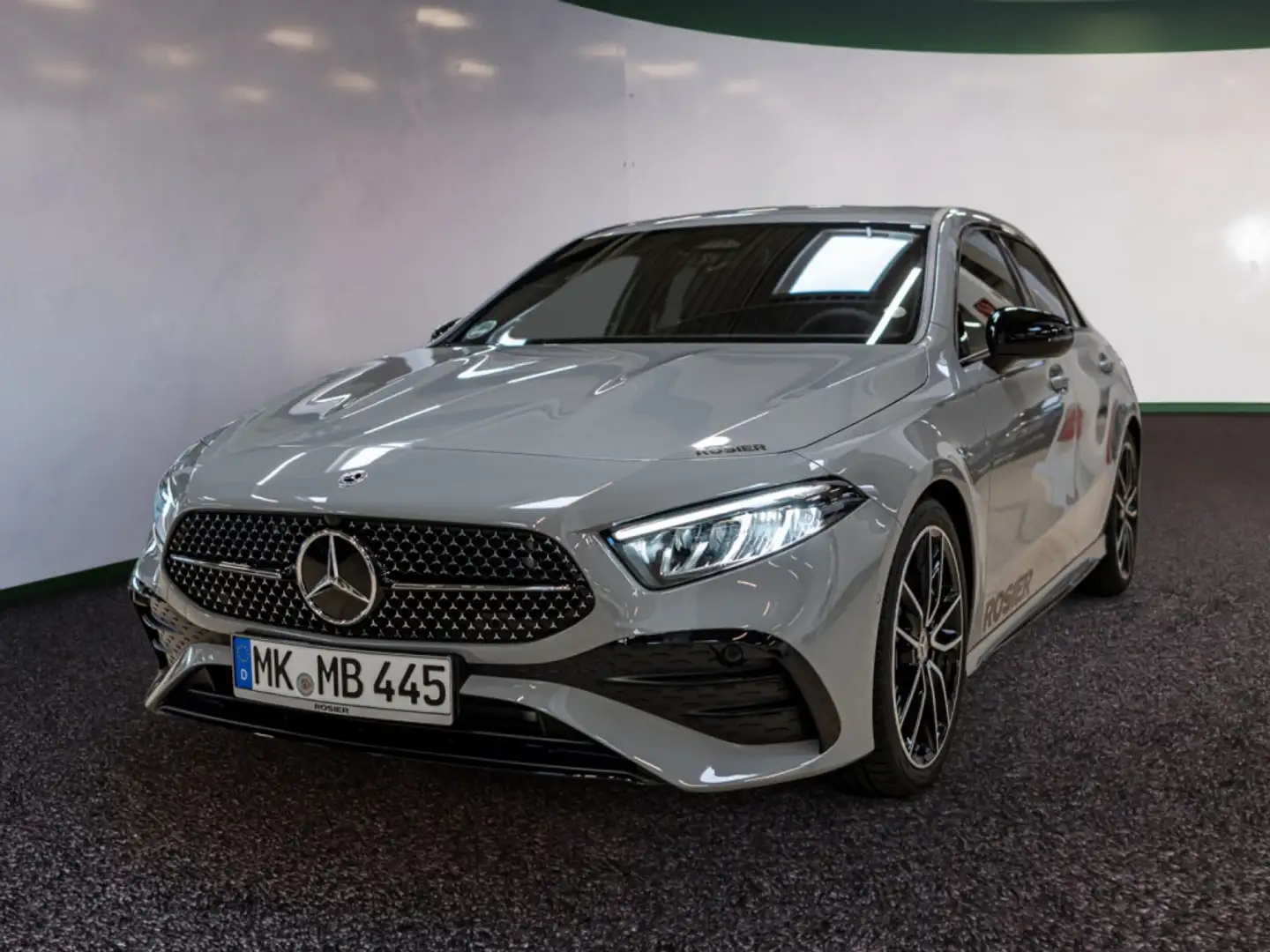 Mercedes-Benz A 250 4M AMG Special Edition AHK Standhz. Dis Grau - 2