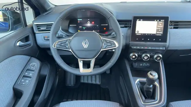 Renault Clio view 9