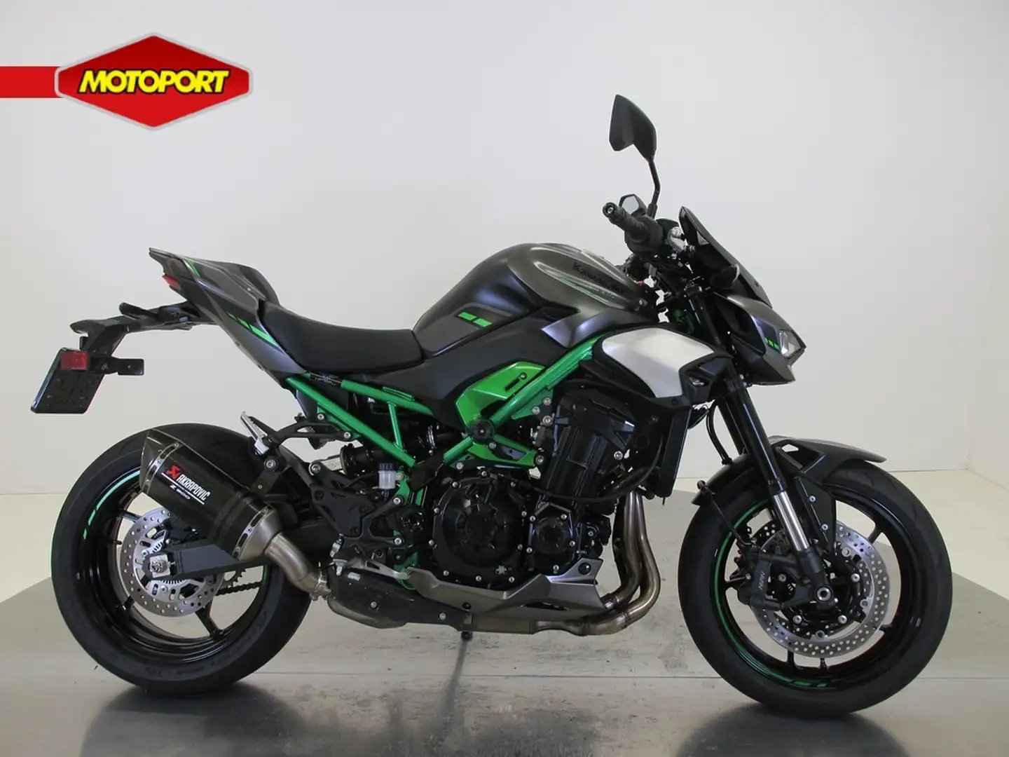 Kawasaki Z 900 35KW Verde - 1