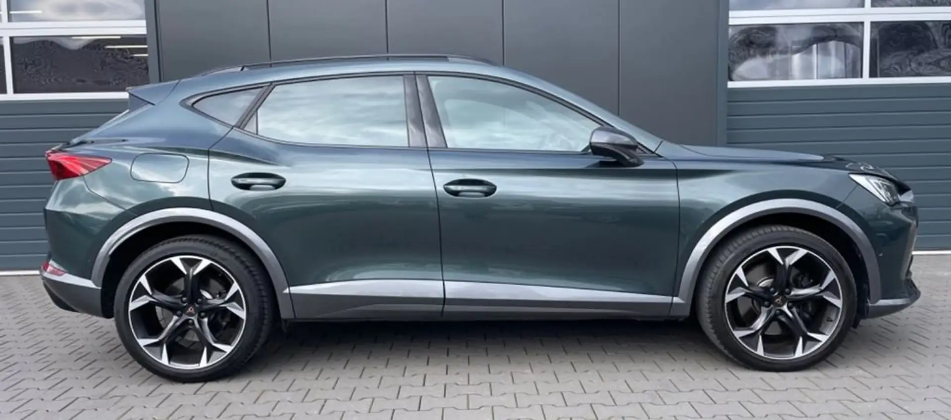 CUPRA Formentor VZ 2.0 TSI 245ch DSG7 Gris - 2