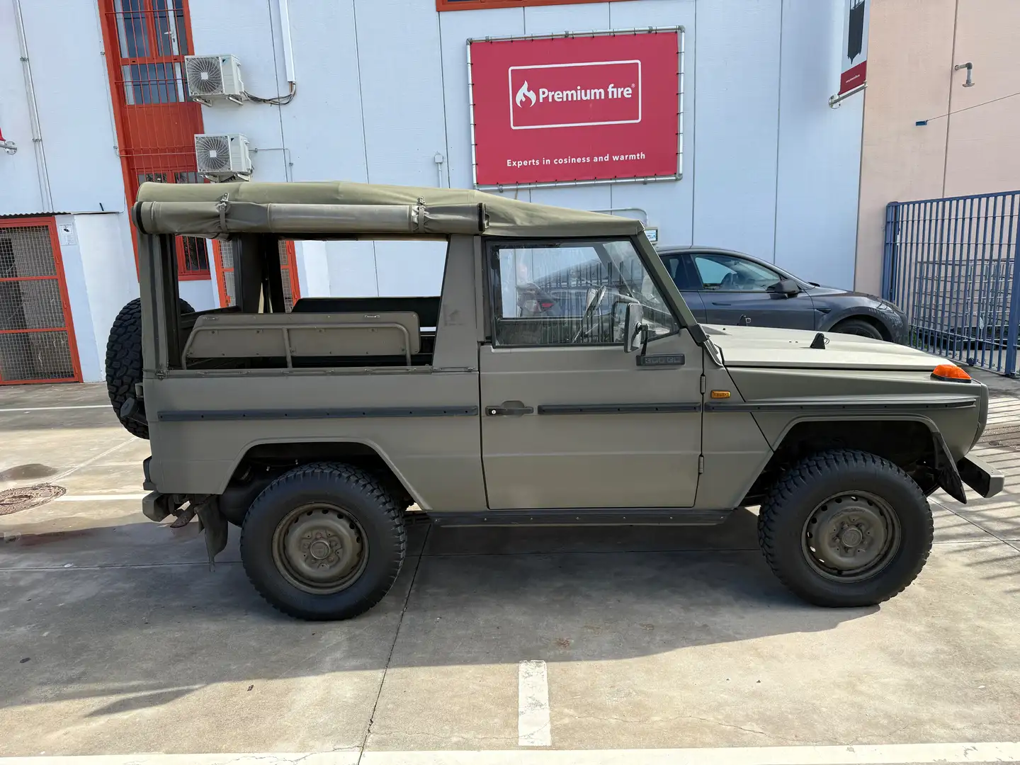 Mercedes-Benz G 300 300 GD  Corto Verde - 2