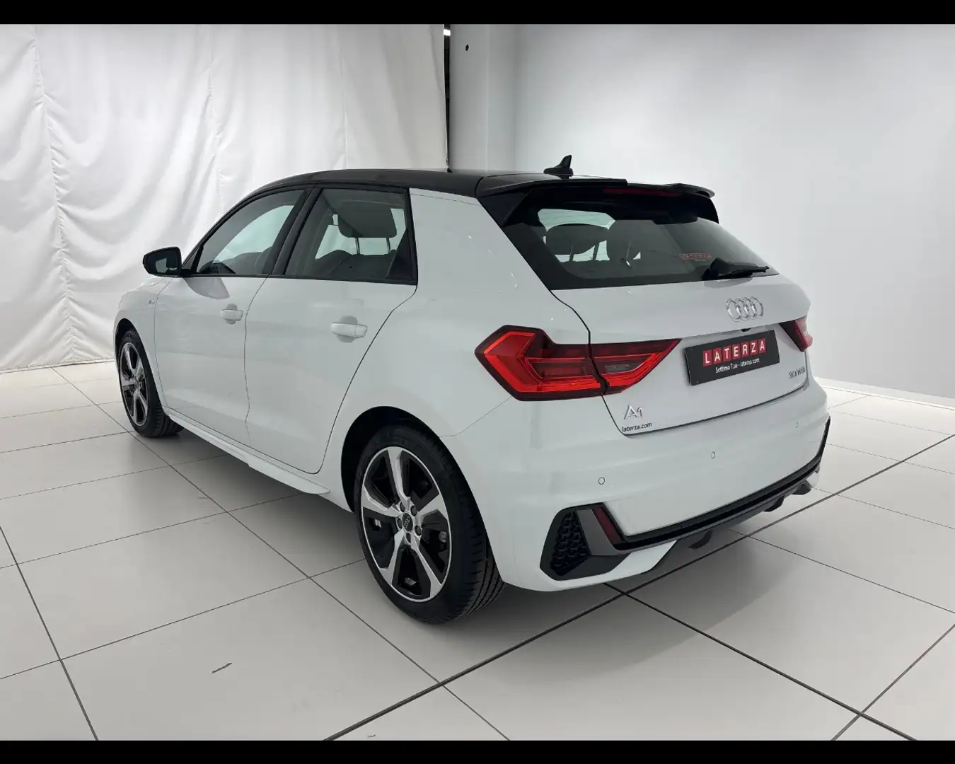 Audi A1 Sportback 30 1.0 tfsi S line edition 116cv Blanc - 2