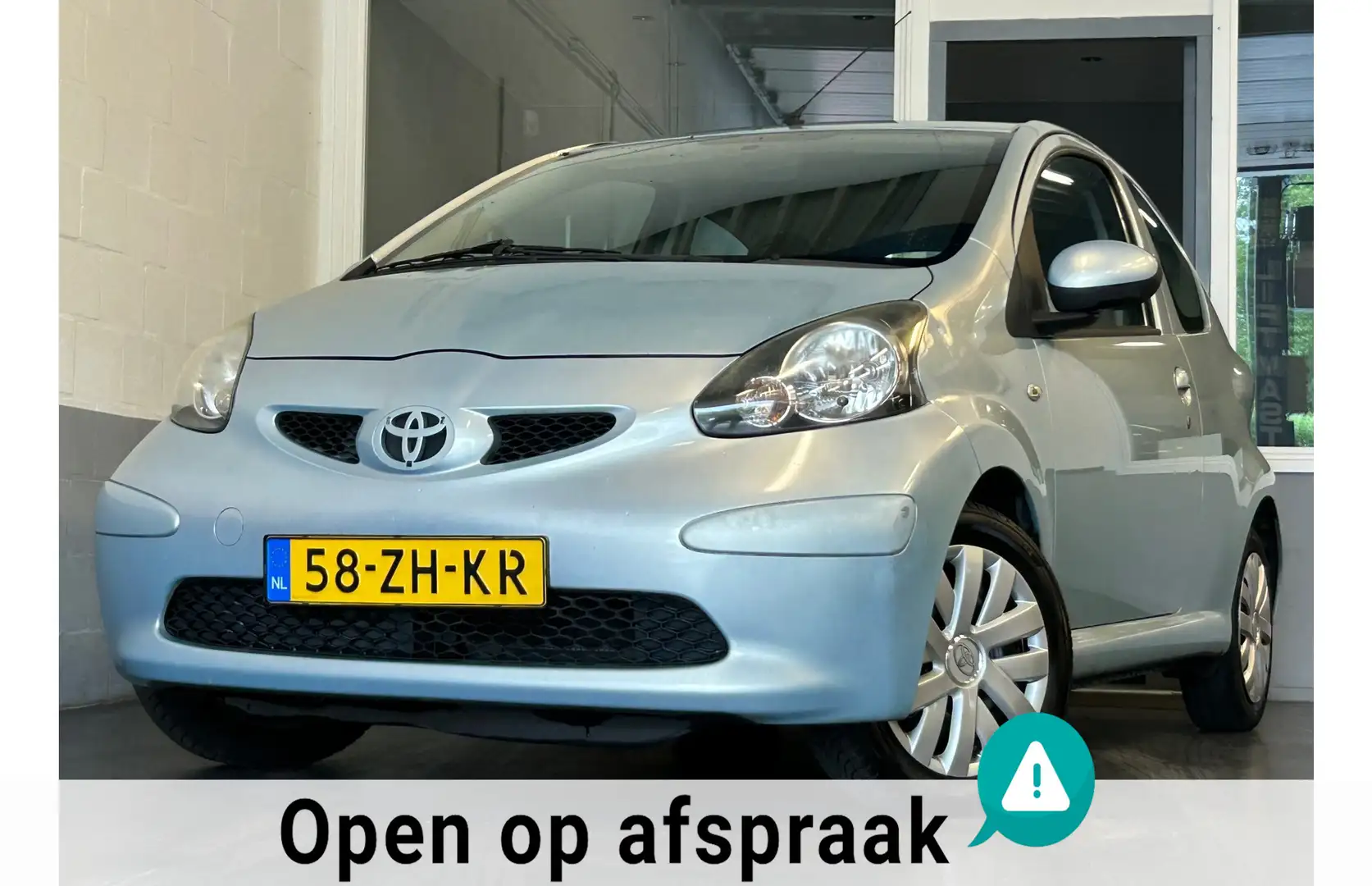Toyota Aygo 1.0-12V +|NAP|NweAPK|Airco|CentrDeurvgd|ElekRamen Blauw - 1