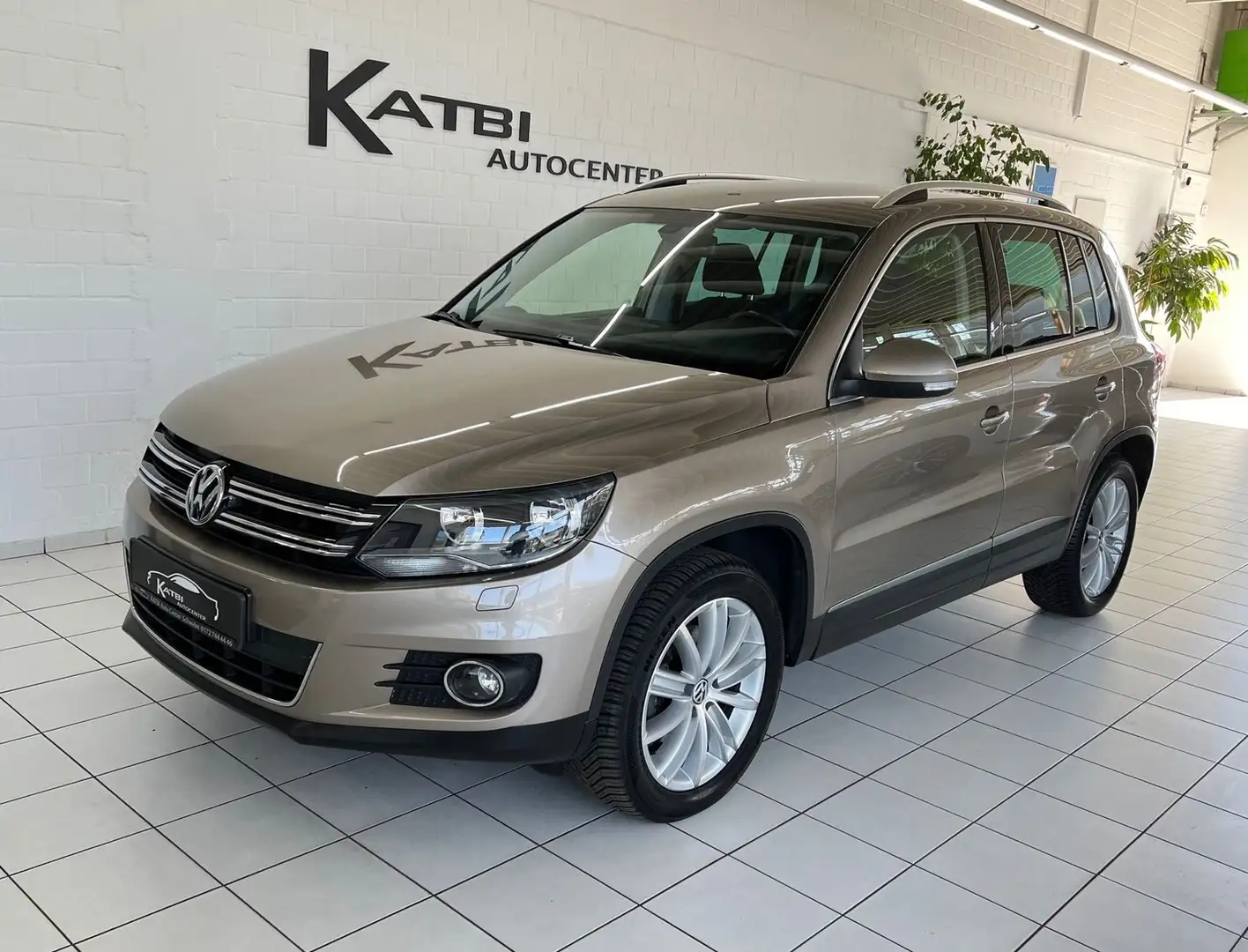 Volkswagen Tiguan Sport &Style BMT 4Motion Automatik HU neu Bej - 1