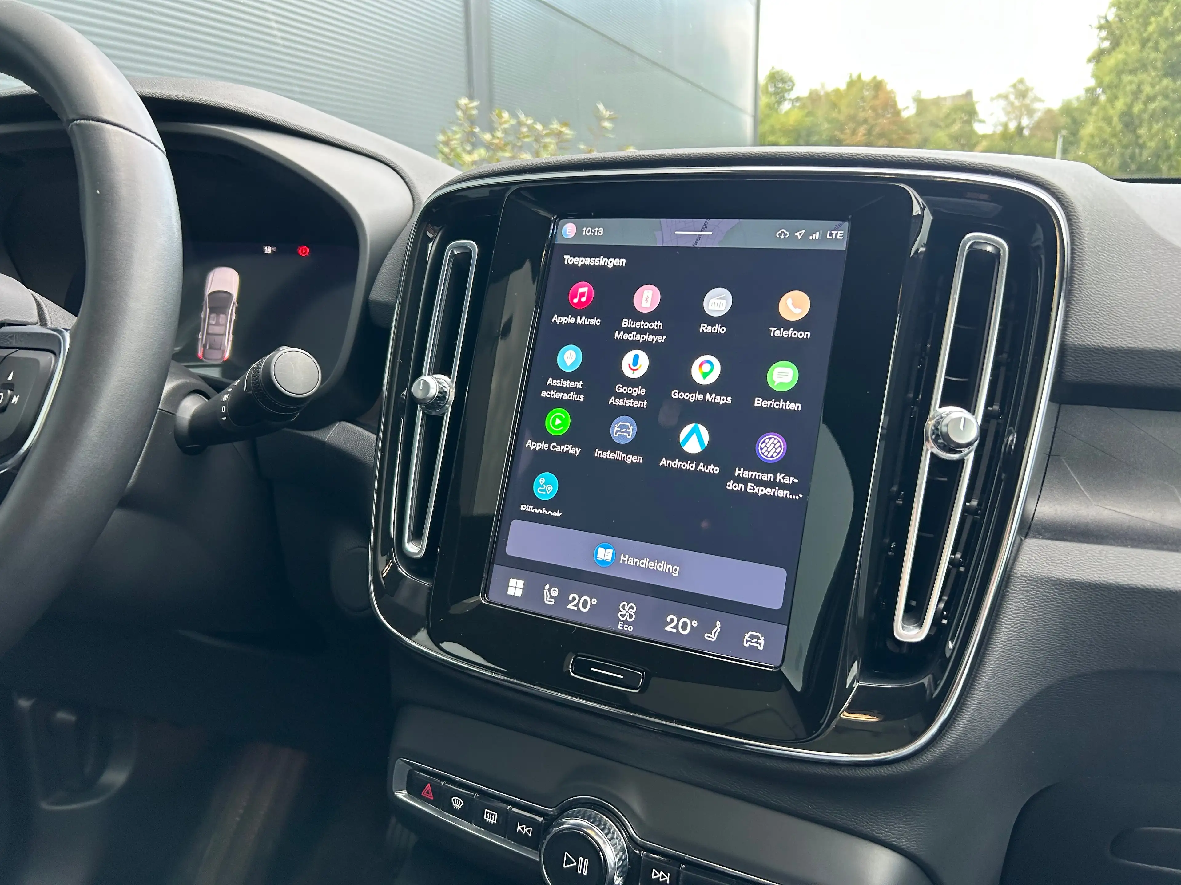 Volvo C40 Recharge Ultimate 69 kWh | Harman/Kardon | SoH 95% — photo 23