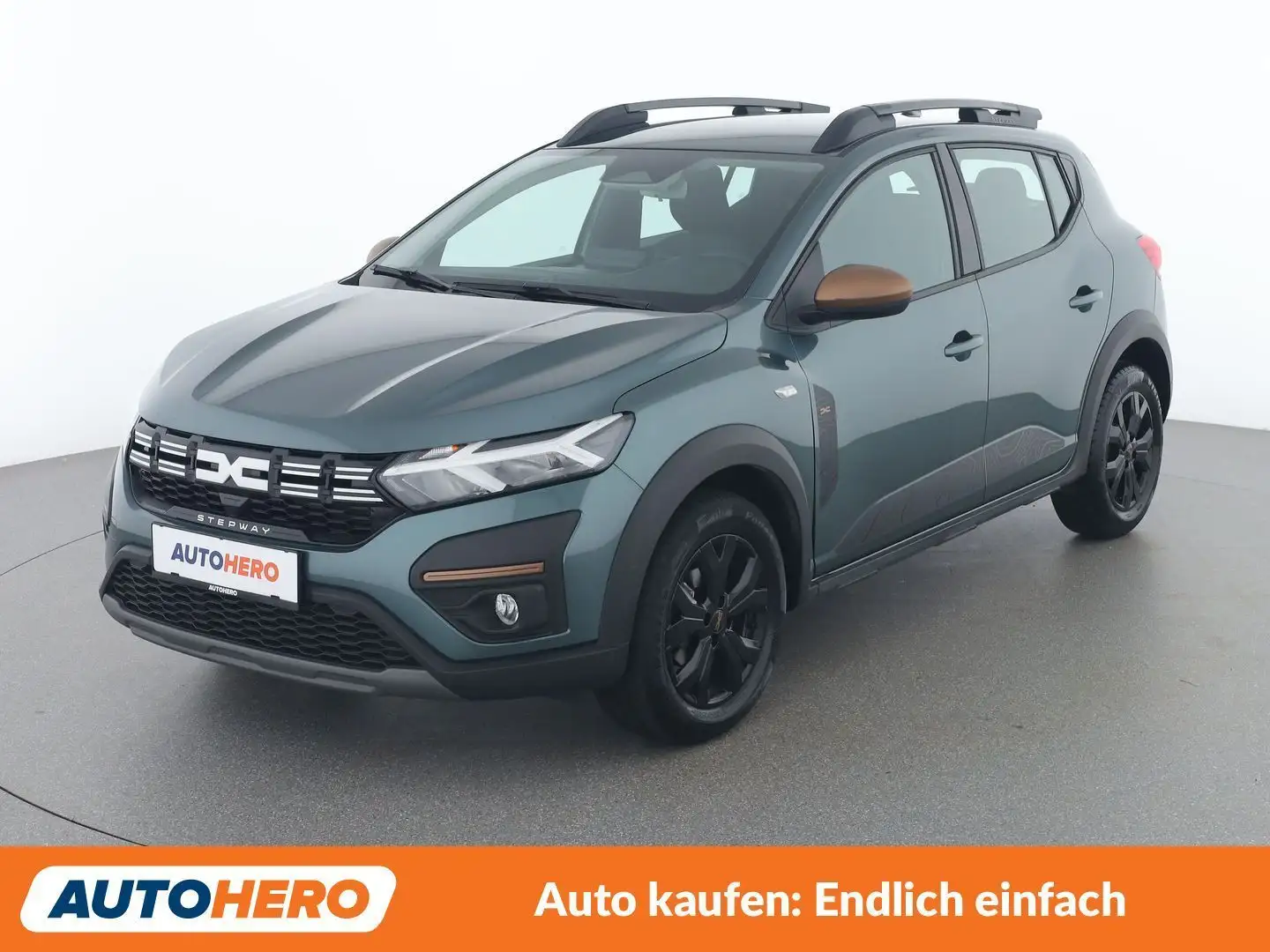 Dacia Sandero 1.0 TCe Stepway Extreme Grün - 1