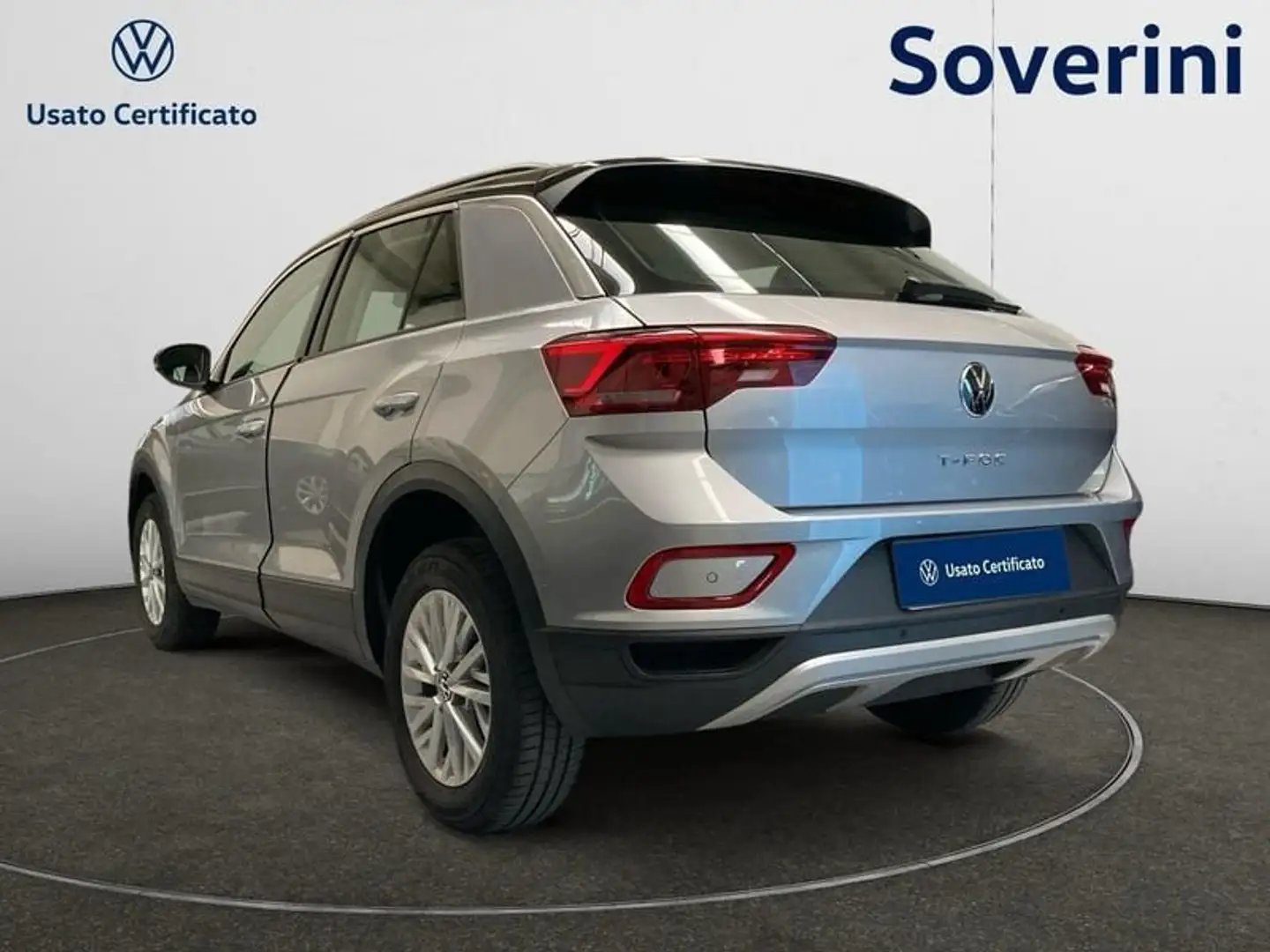 Volkswagen T-Roc 1.5 TSI ACT DSG Life Grigio - 2