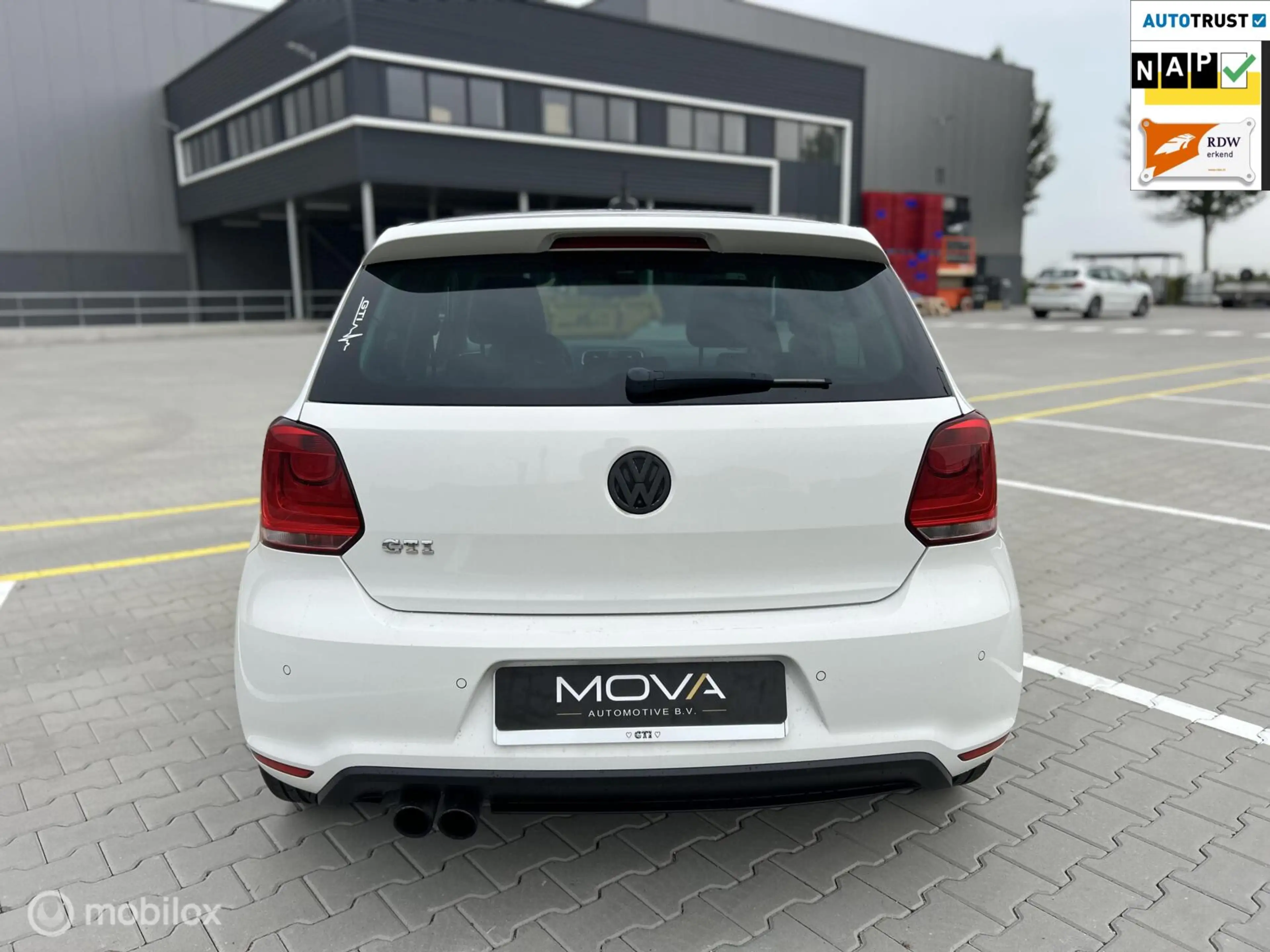 Volkswagen Polo GTI 1.4 TSI GTI|DSG|XENON|CRUISE CONTR| — photo 4