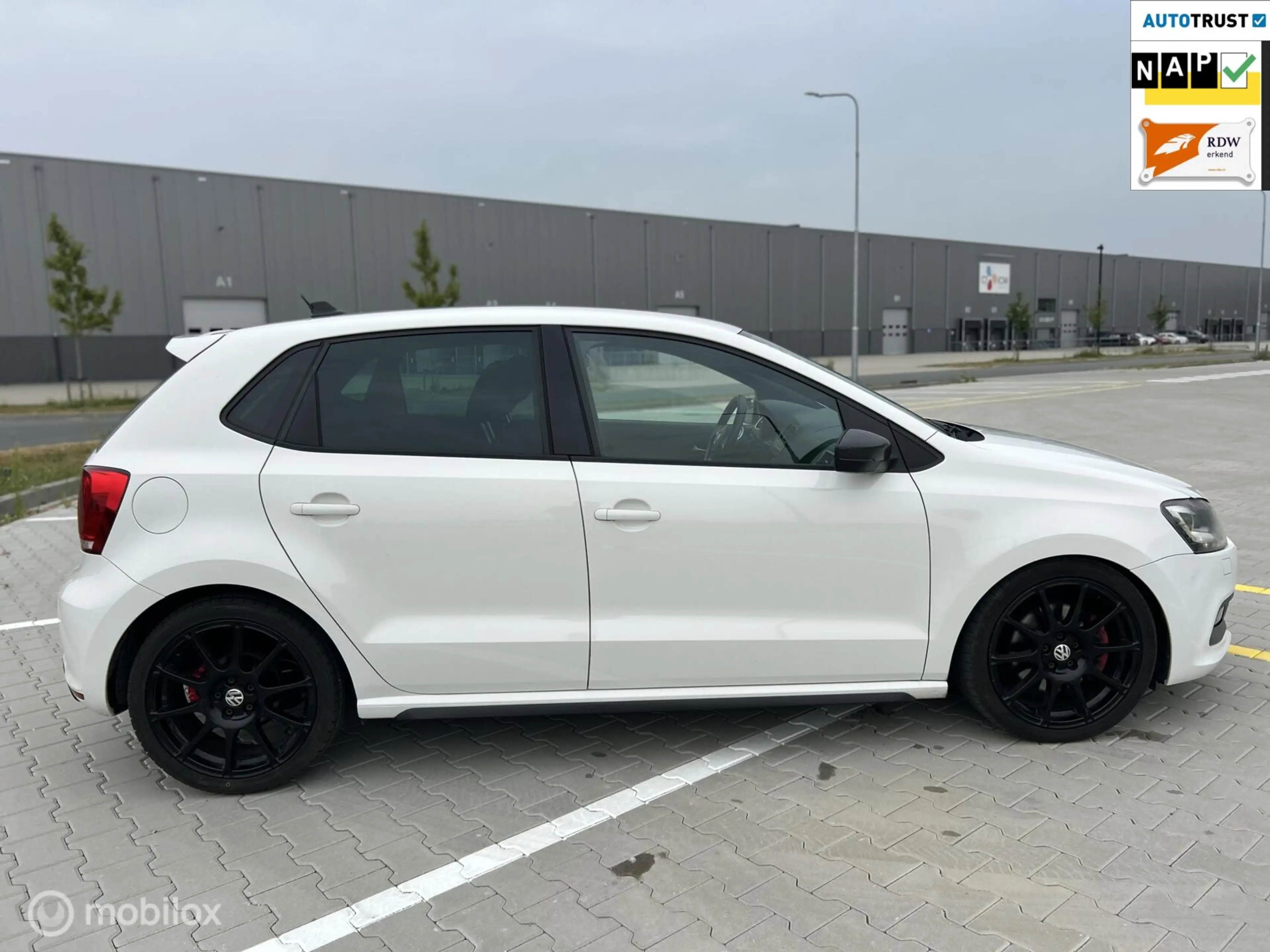 Volkswagen Polo GTI 1.4 TSI GTI|DSG|XENON|CRUISE CONTR| — photo 6