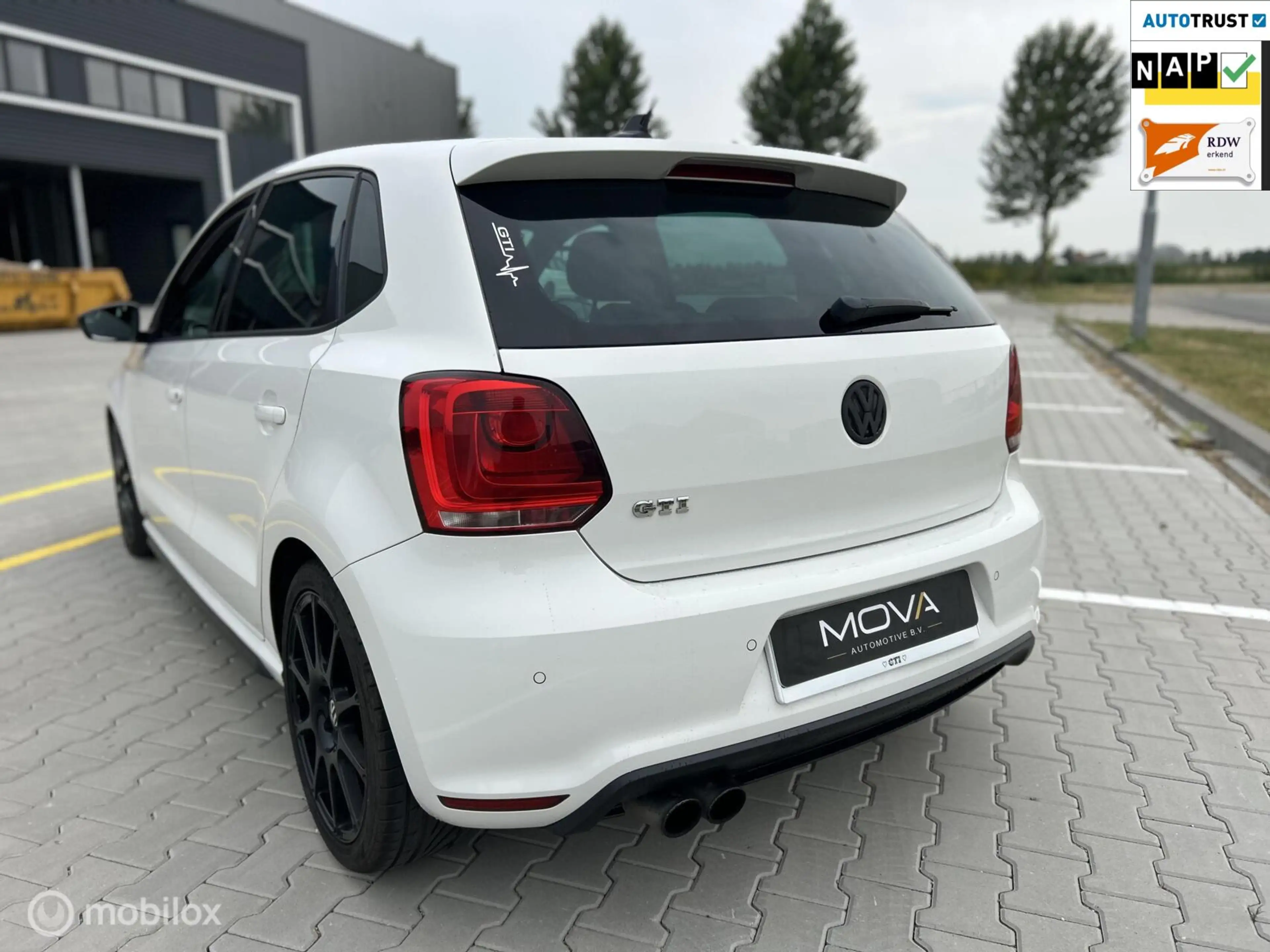 Volkswagen Polo GTI 1.4 TSI GTI|DSG|XENON|CRUISE CONTR| — photo 3