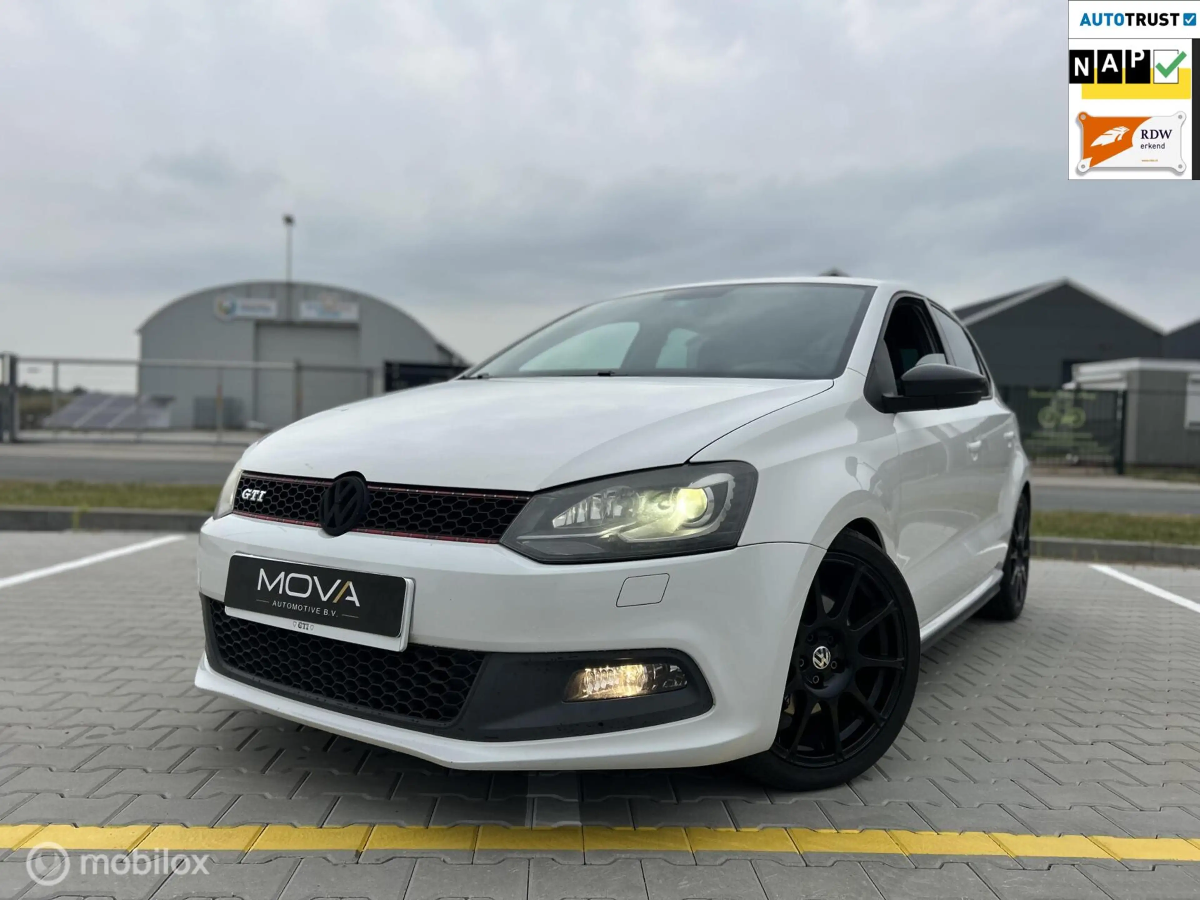 Volkswagen Polo GTI 1.4 TSI GTI|DSG|XENON|CRUISE CONTR|