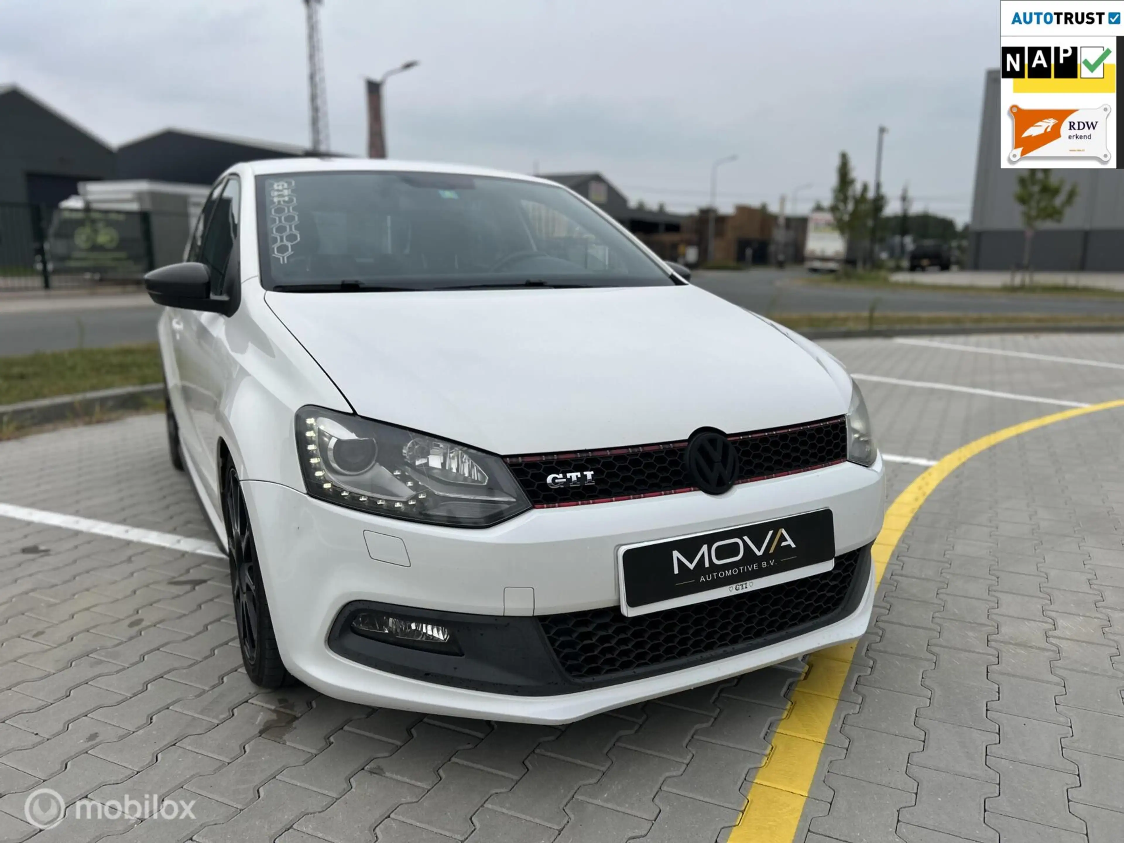 Volkswagen Polo GTI 1.4 TSI GTI|DSG|XENON|CRUISE CONTR| — photo 7