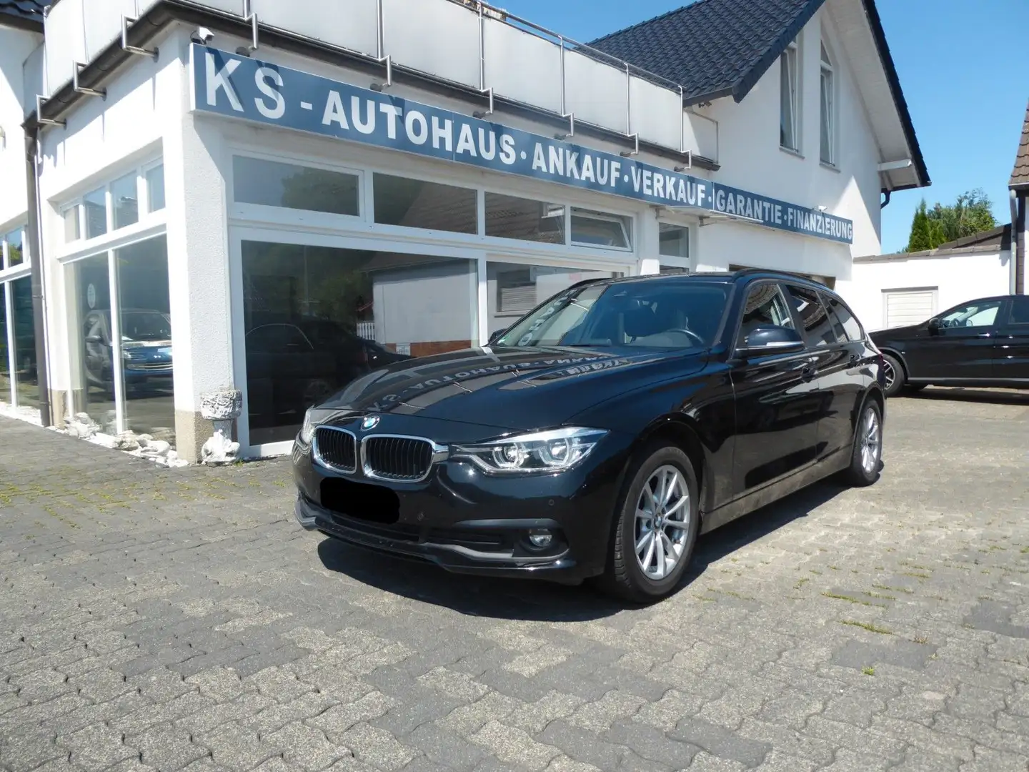 BMW 320 Baureihe 3 Touring 320 d Schwarz - 1