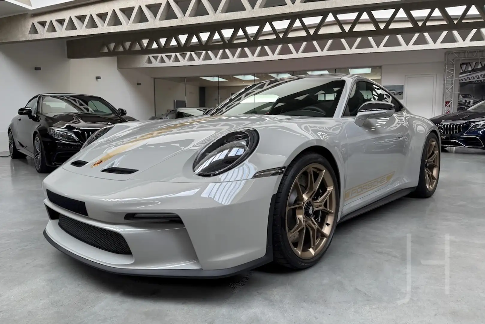 Porsche 992 touring Grau - 1