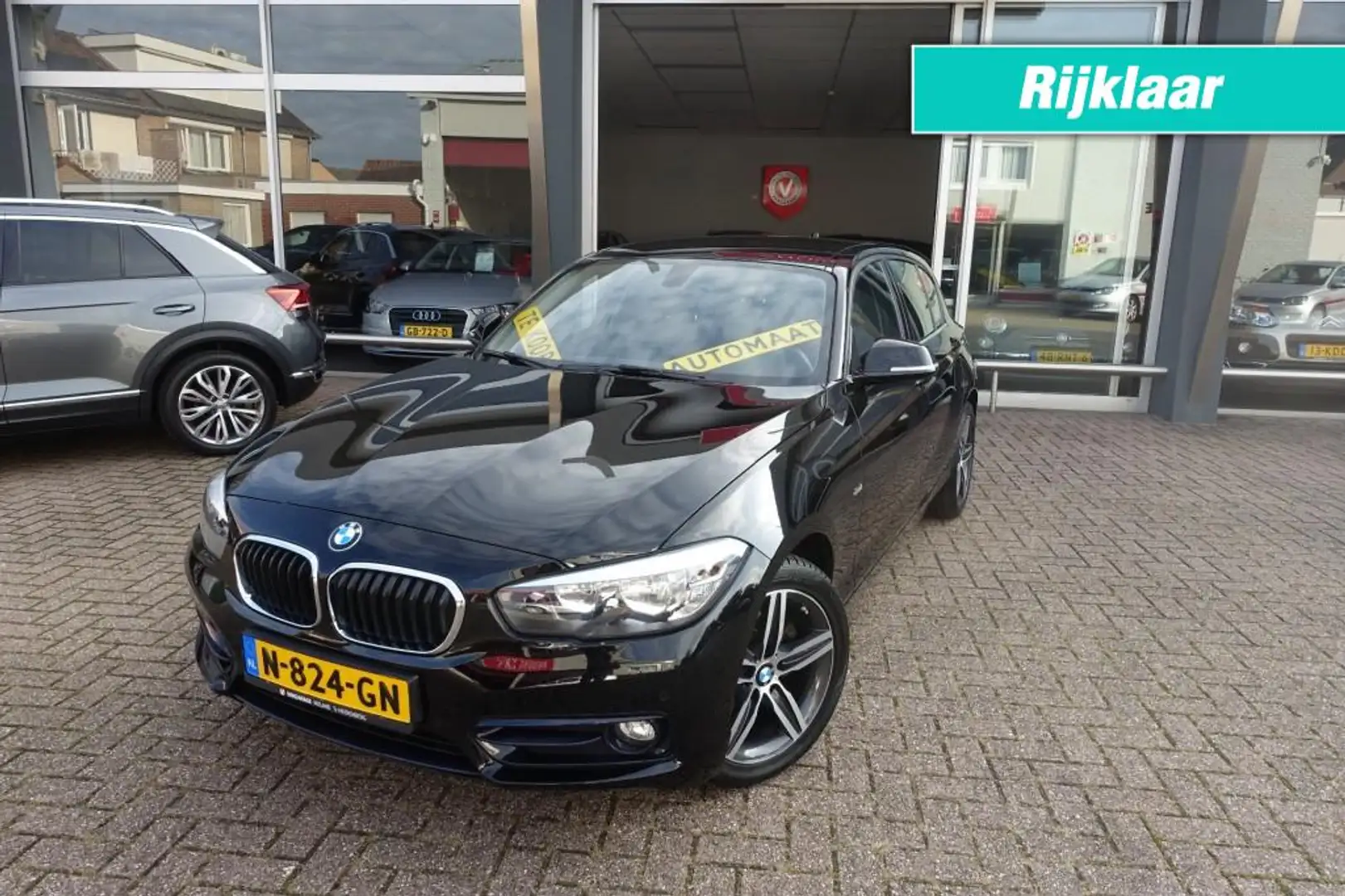 BMW 125 125I AUTOMAAT HIGH EXECUTIVE (All in prijs) Fekete - 1