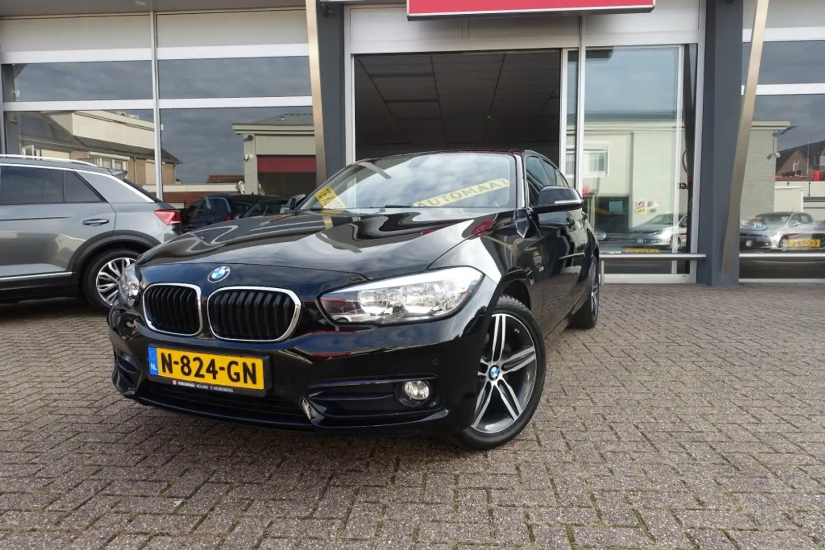 BMW 125 125I AUTOMAAT HIGH EXECUTIVE (All in prijs) Fekete - 2