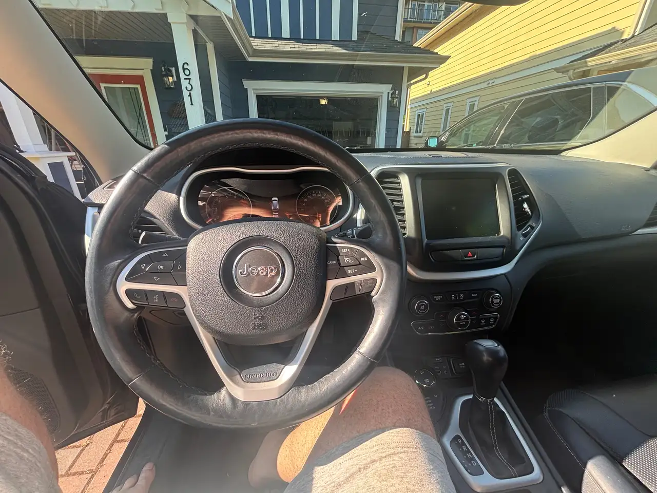 Jeep Cherokee photo Jeep Cherokee