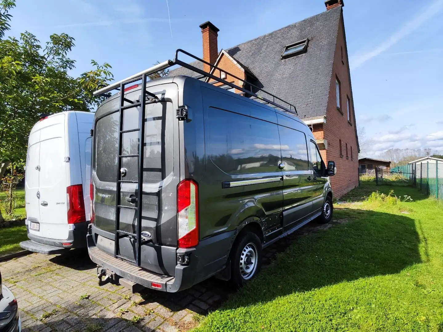 Ford Transit 310 L2H2 Gris - 2