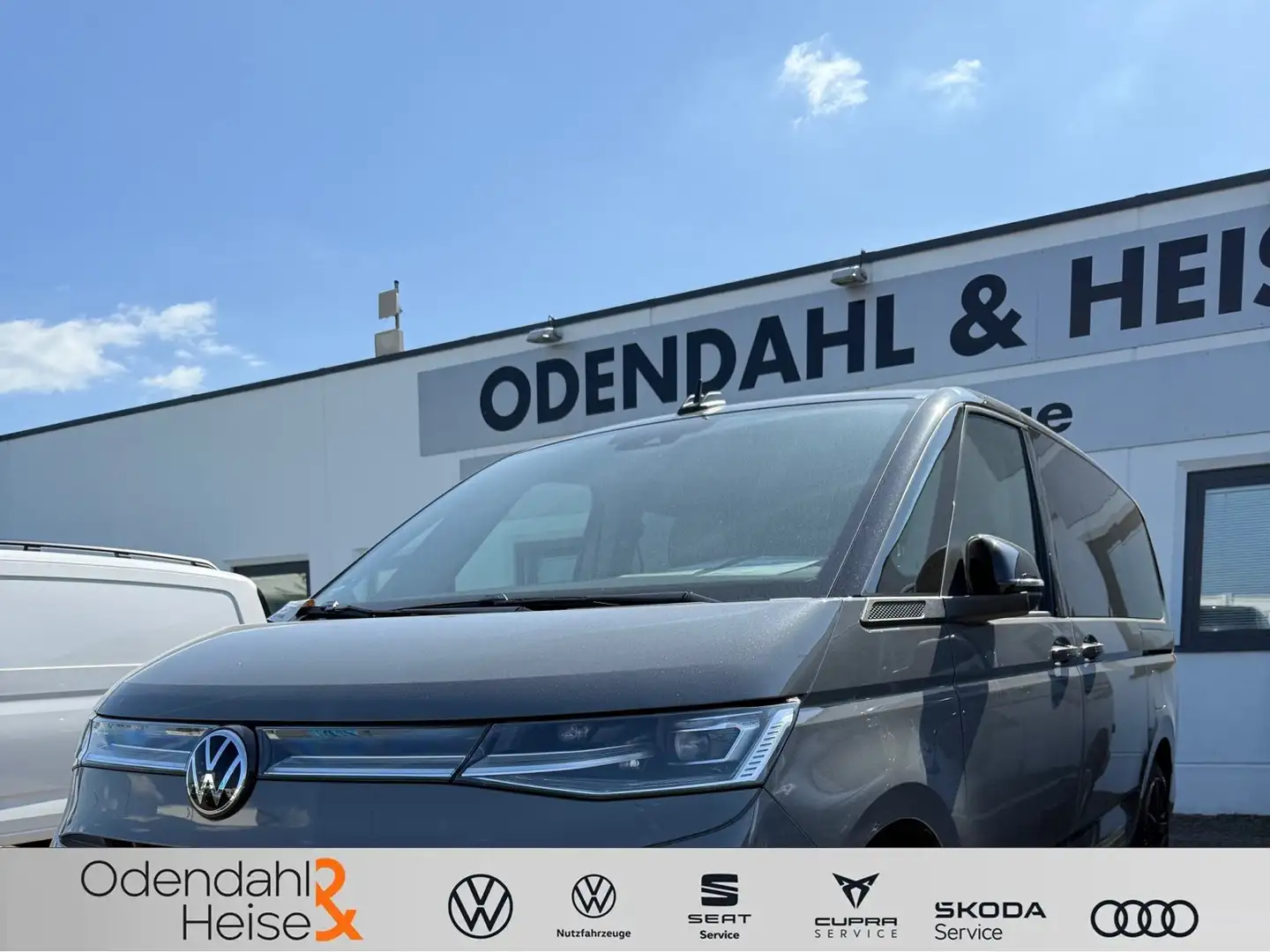 Volkswagen Sonstige NFZ Multivan Life 'Edition' Motor: 2,0 l TDI SCR 1 Schwarz - 1