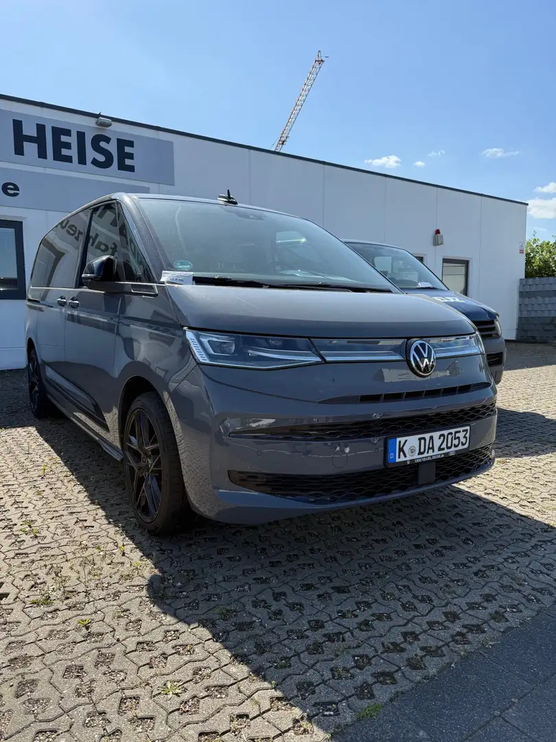 Volkswagen Sonstige NFZ Multivan Life 'Edition' Motor: 2,0 l TDI SCR 1 Schwarz - 2