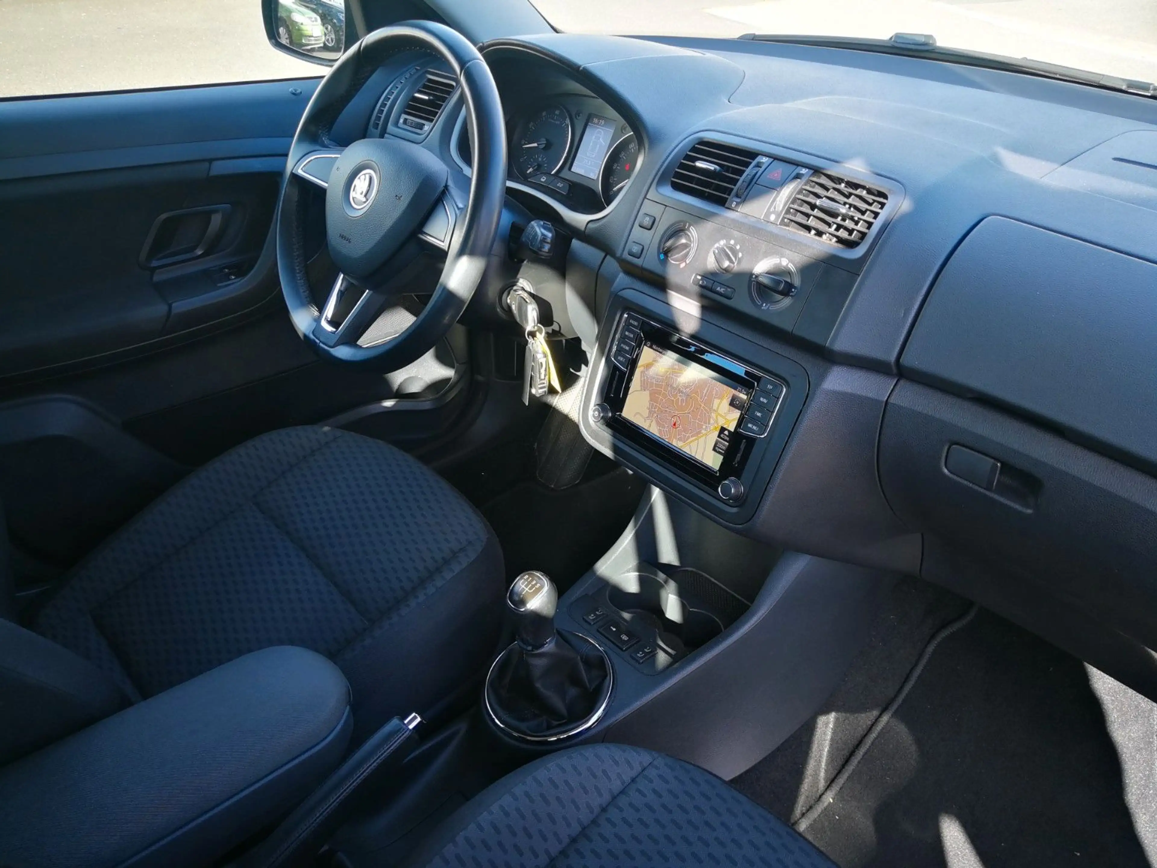 Skoda Roomster ROOMSTER AMBITION 105PS AHK NAVIGATION — photo 10