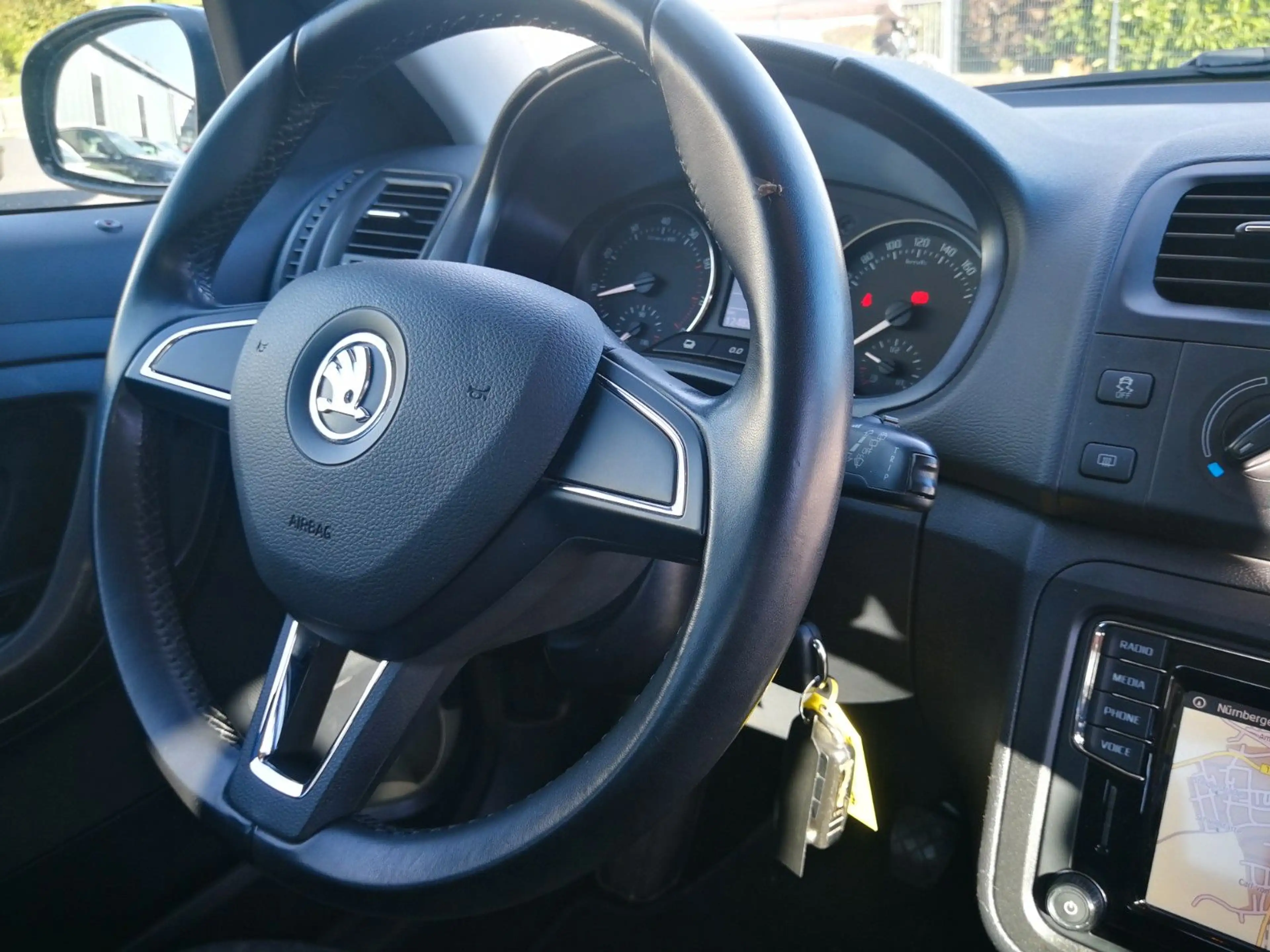 Skoda Roomster ROOMSTER AMBITION 105PS AHK NAVIGATION — photo 16
