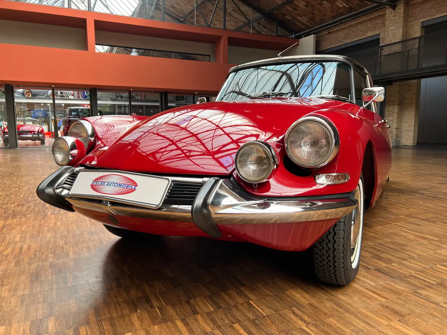 Citroen DS ID 19 Rot - 2