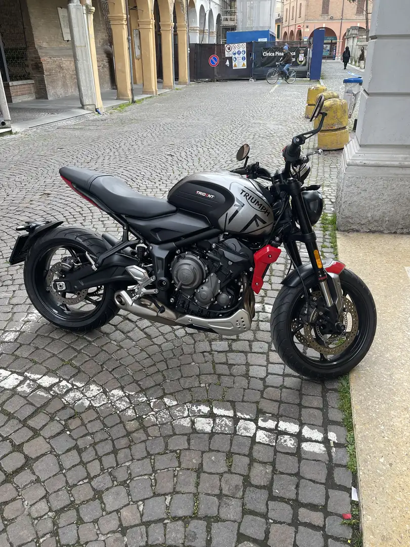 Triumph Trident 660 - 1