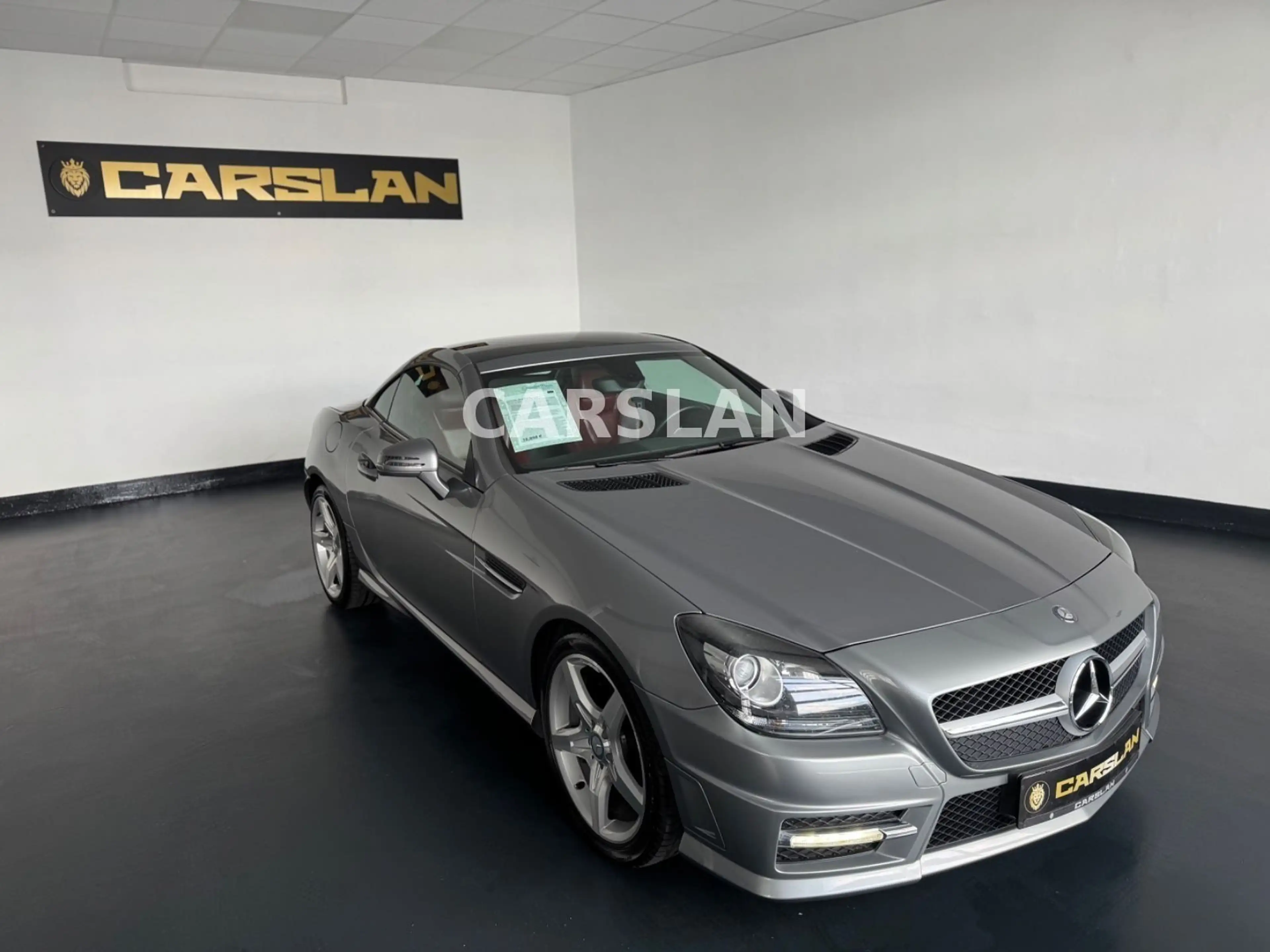 Mercedes-Benz SLK 200 AMG 1.HAND+PANO+H&K+LED+NAVI+SHZ+LEDER — photo 2
