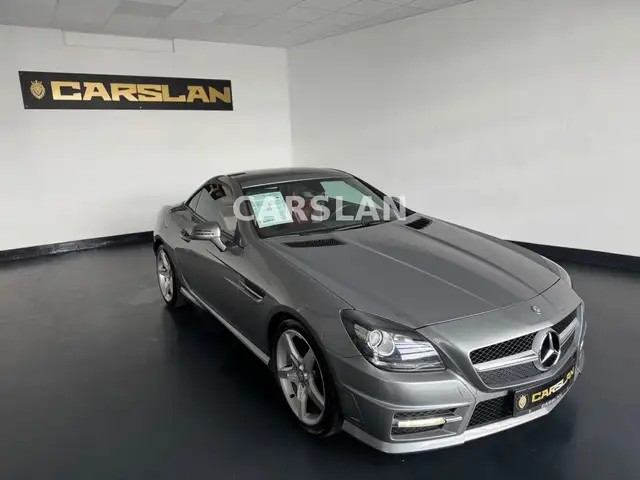 Mercedes-Benz SLK view 2