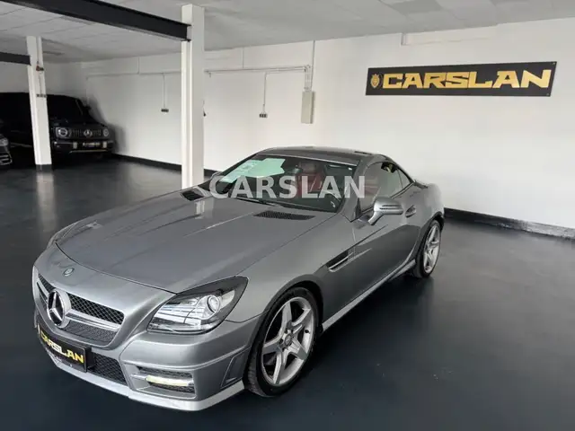 Mercedes-Benz SLK view 4