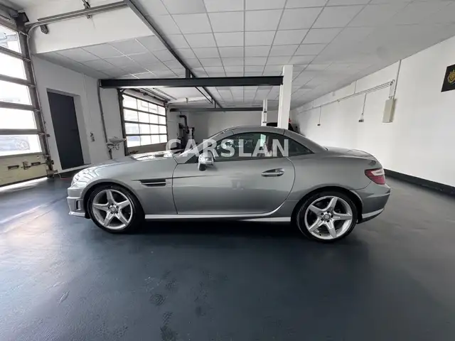 Mercedes-Benz SLK view 9