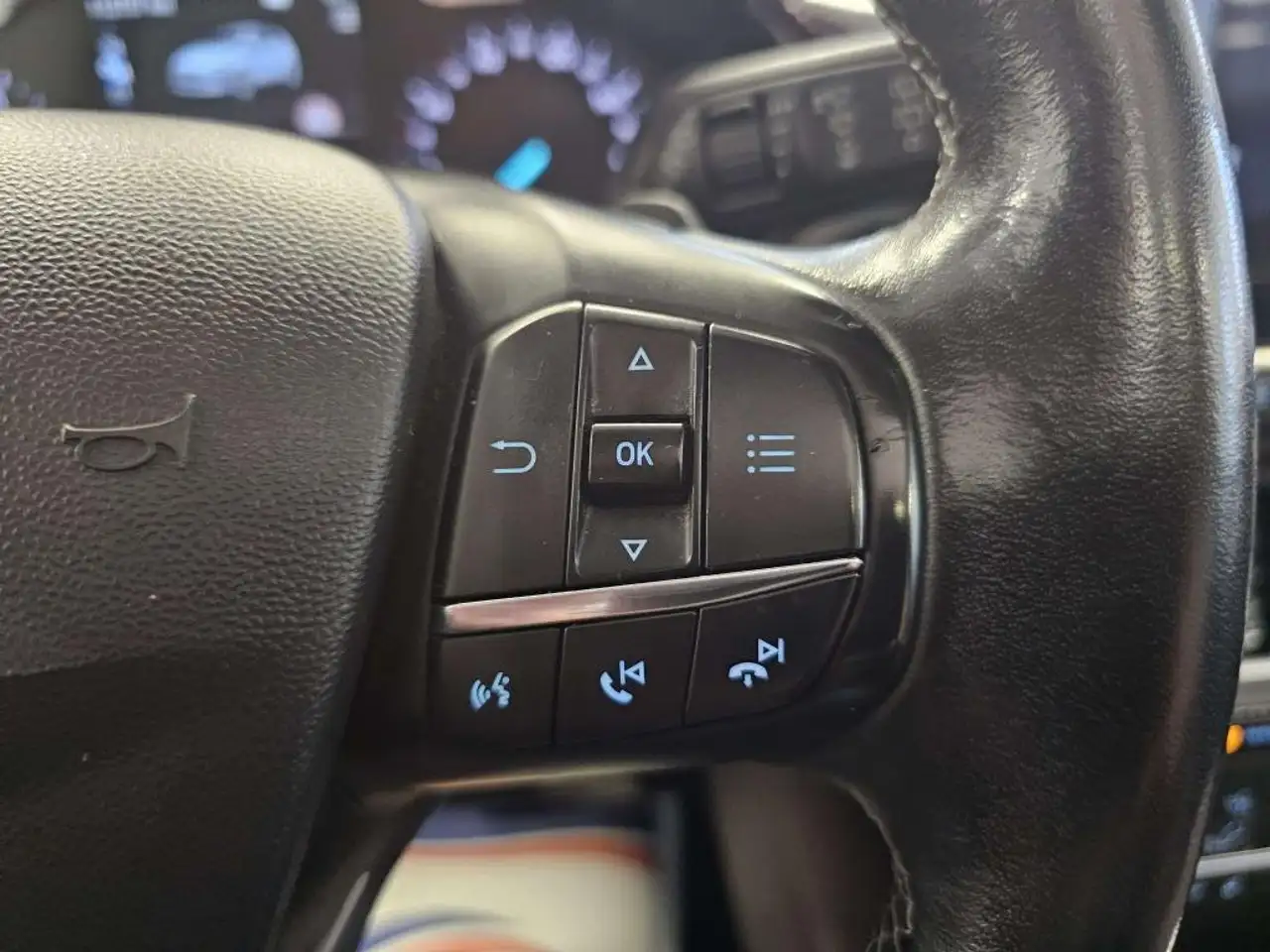 Ford Fiesta 5 portes — photo 25