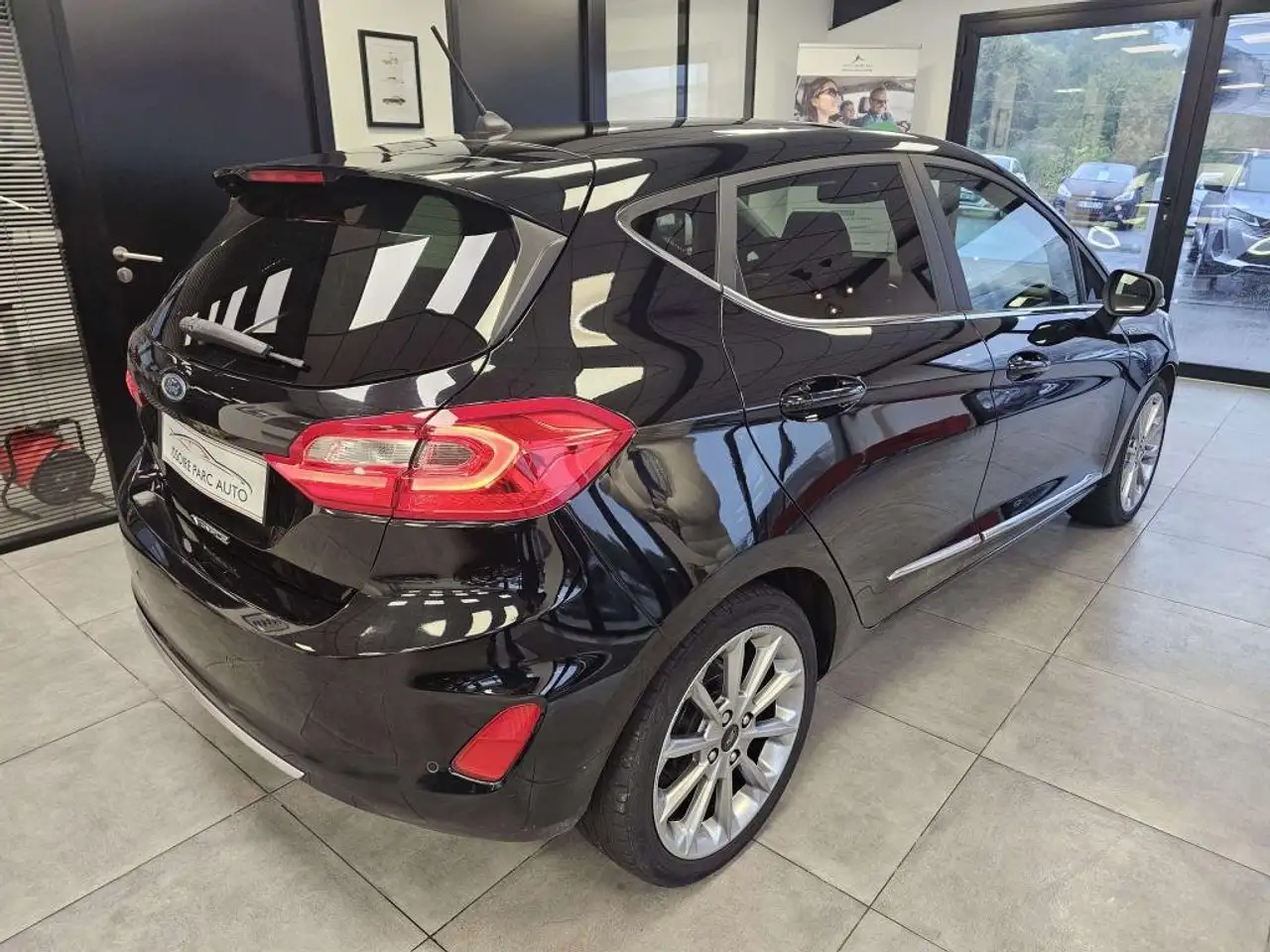 Ford Fiesta 5 portes — photo 4