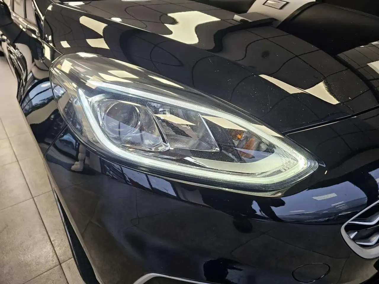 Ford Fiesta 5 portes — photo 37