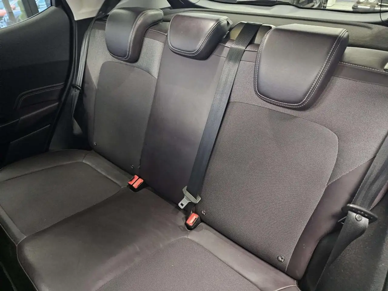 Ford Fiesta 5 portes — photo 13