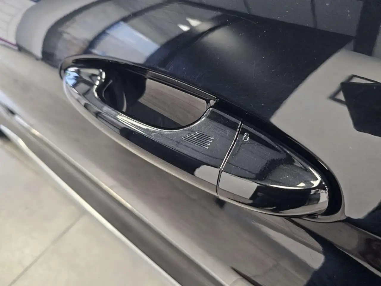 Ford Fiesta 5 portes — photo 34
