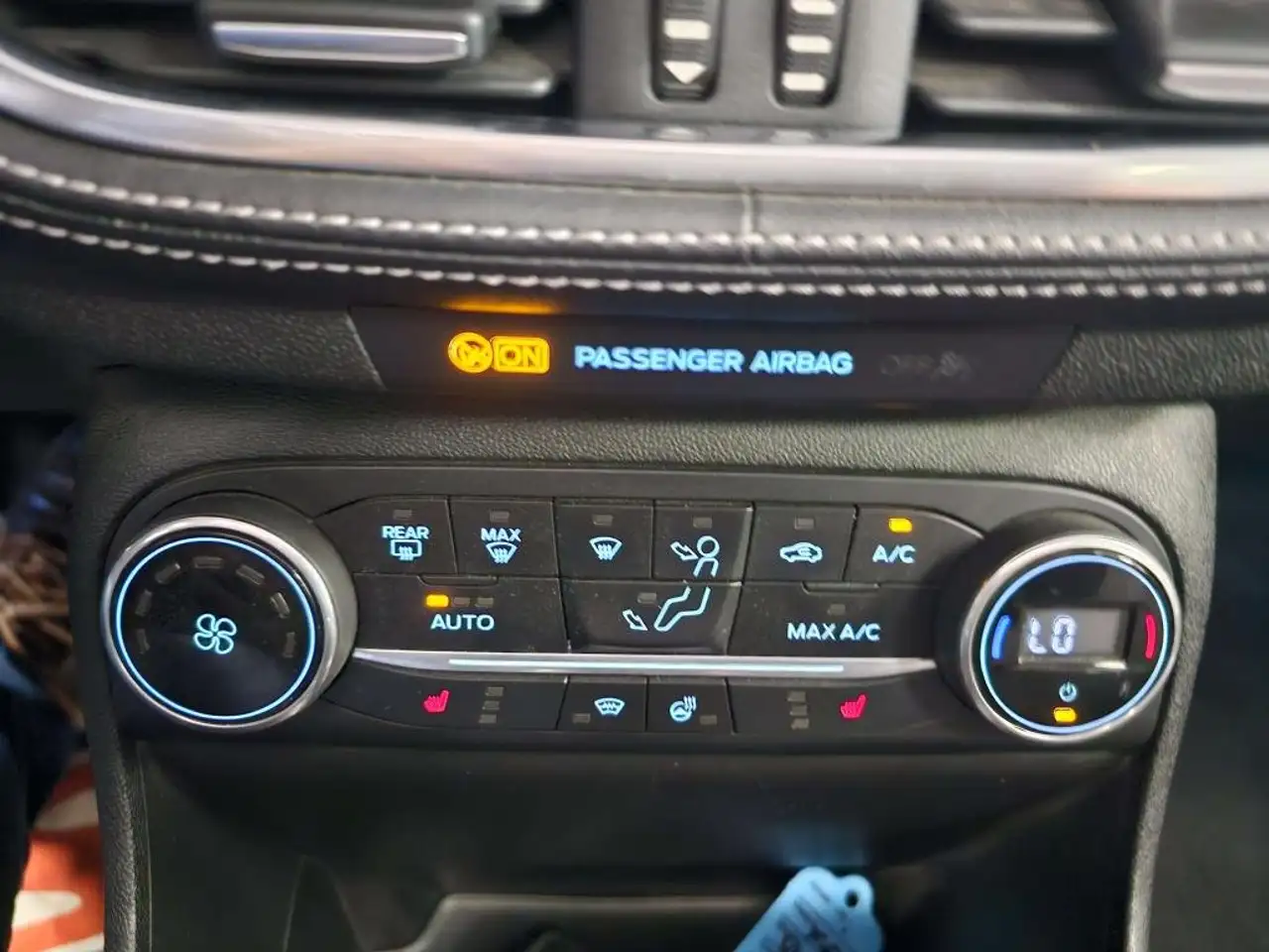 Ford Fiesta 5 portes — photo 29