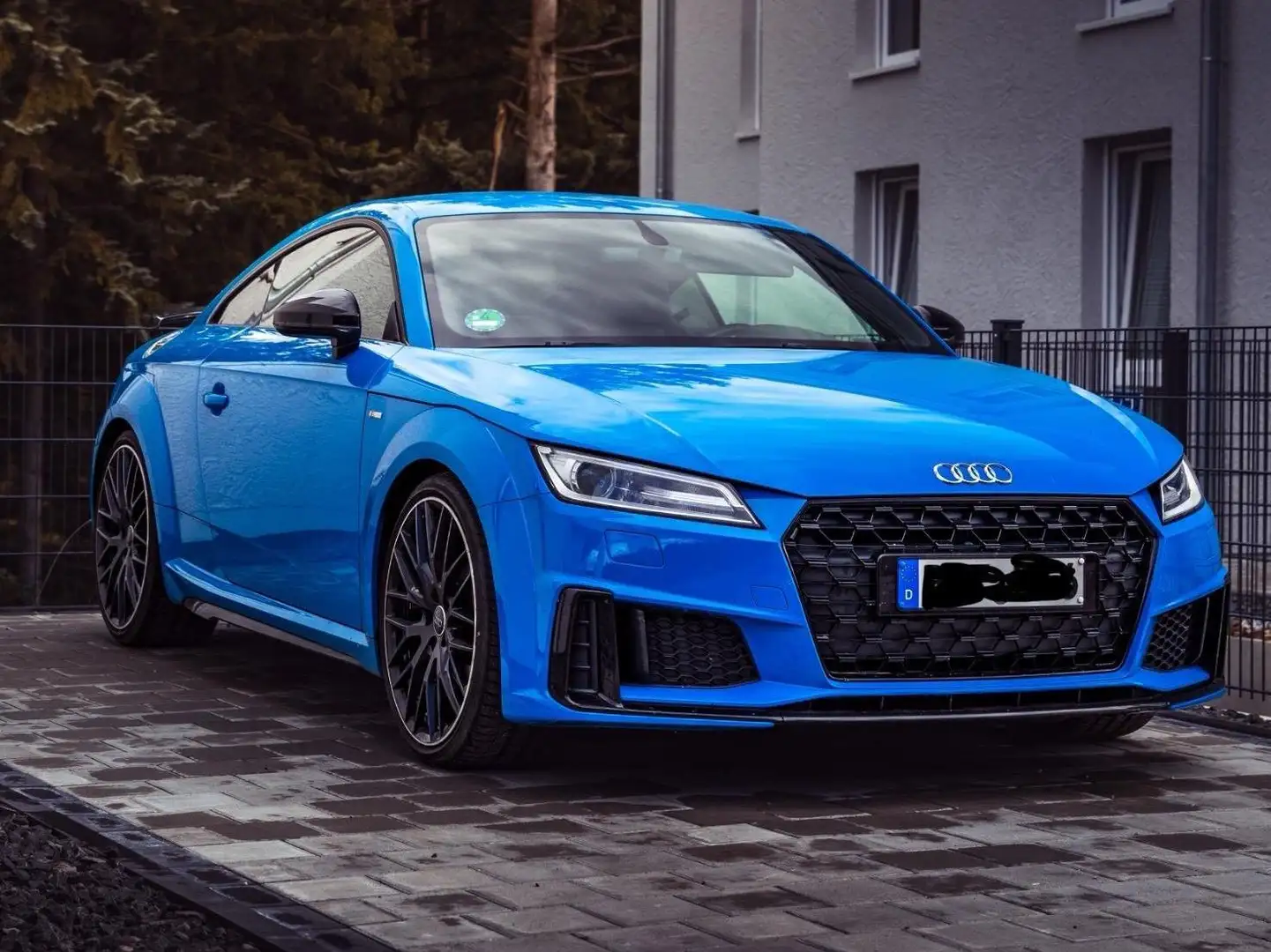 Audi TT Coupe 40 TFSI S tronic Blau - 1