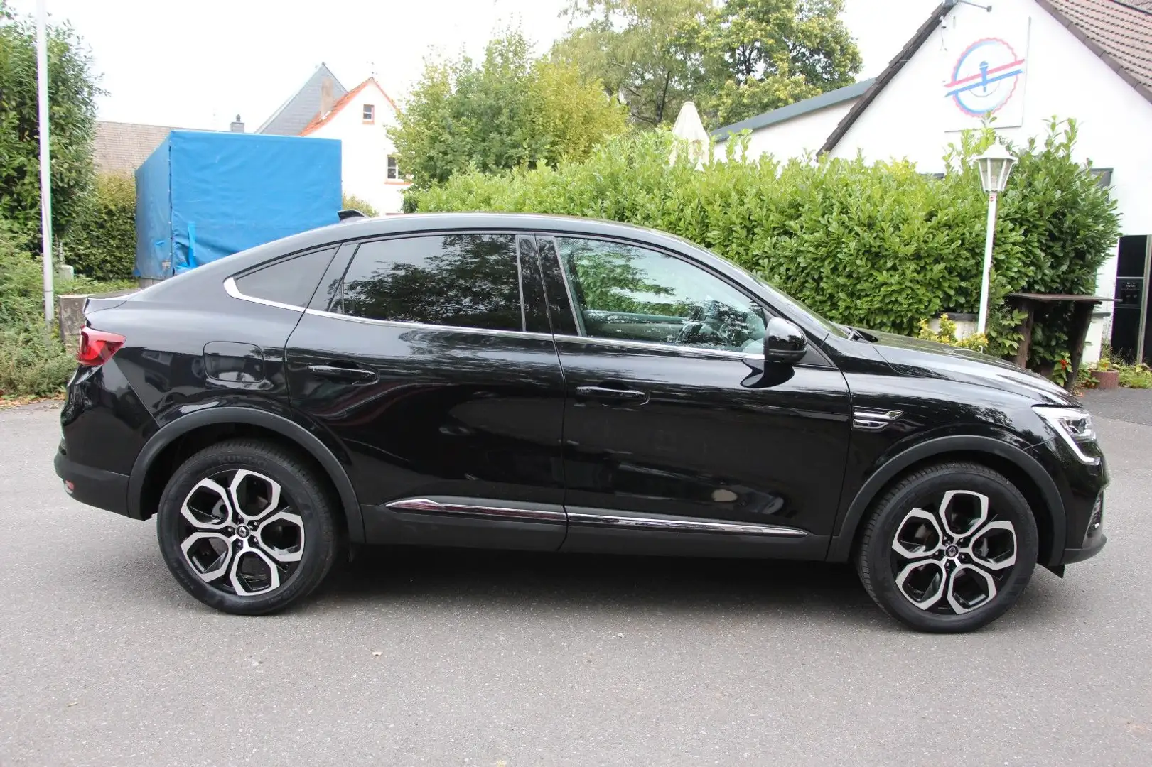 Renault Arkana Mild Hybrid 140 EDC Techno/32635 Schwarz - 2
