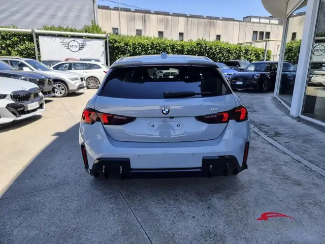 BMW 1 Series view 6