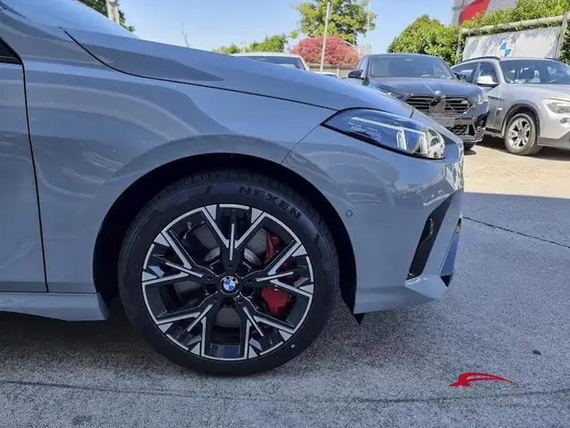 BMW 1 Series view 12
