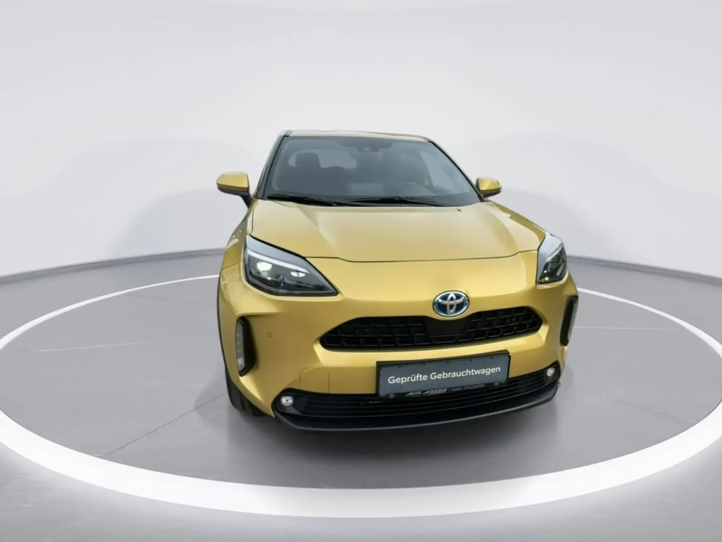 Toyota Yaris Cross Hybrid 1.5 VVT-i Team D. Safety / Winter Paket Gold - 2