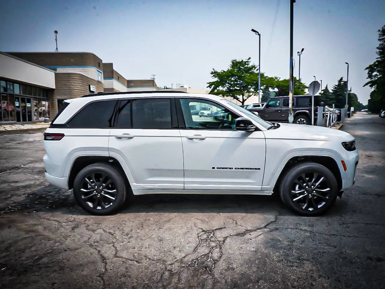 Jeep Grand Cherokee 2026 — фото 9