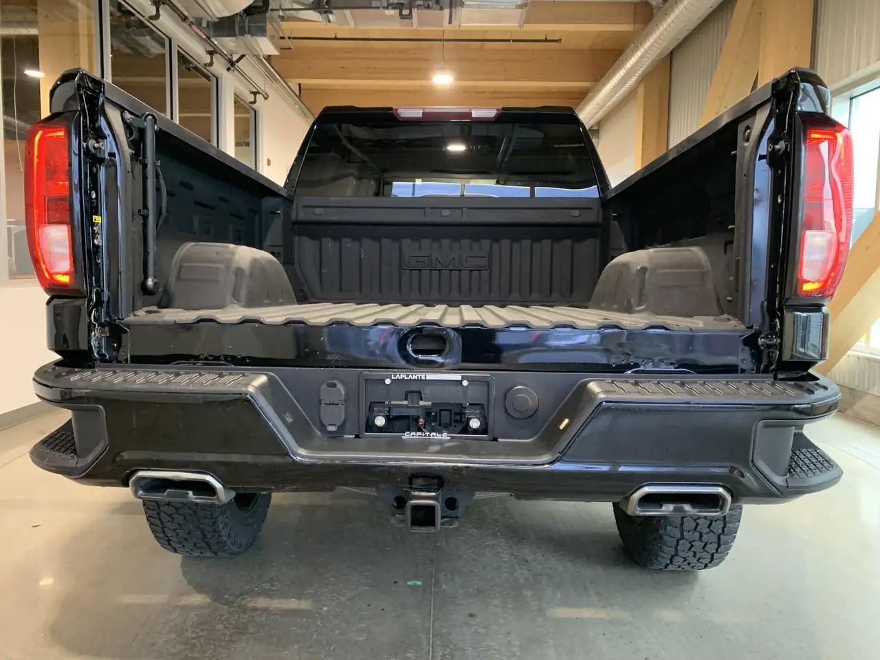 GMC Sierra 1500 photo GMC Sierra 1500