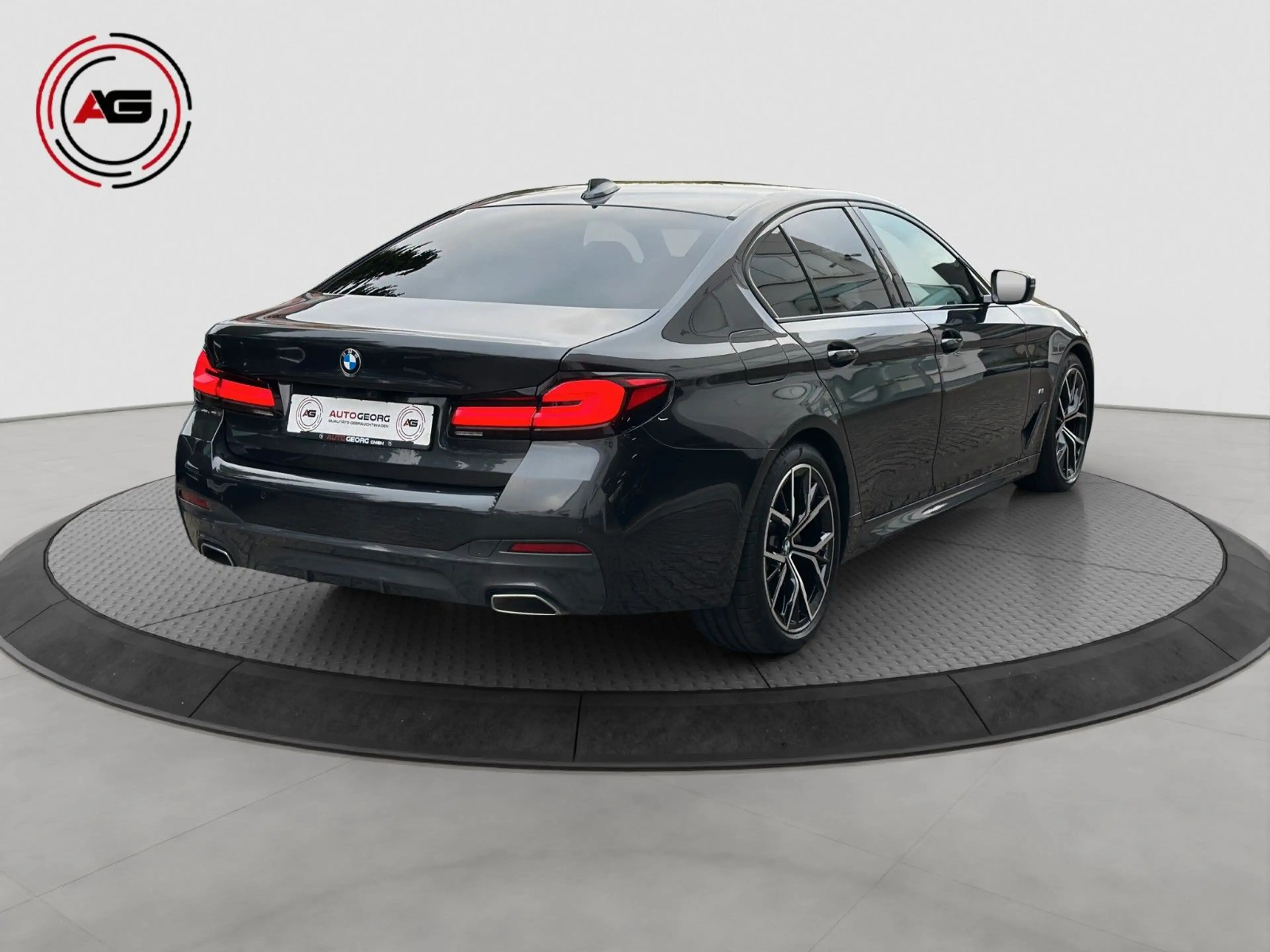 BMW 520 d M-SPORT LC.PRO LASER CARPLAY HUD KAMERA 19" — photo 5